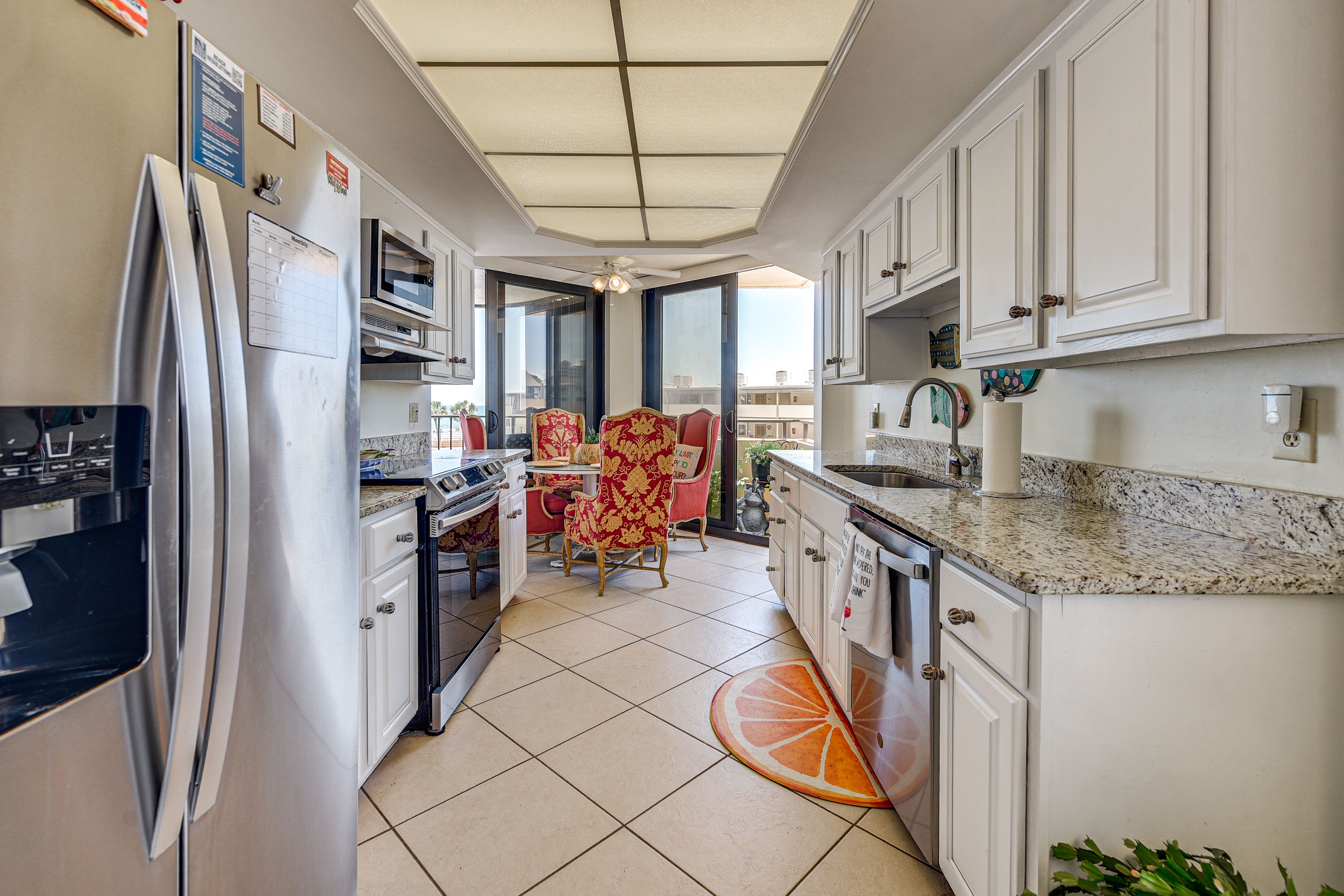 Full Kitchen