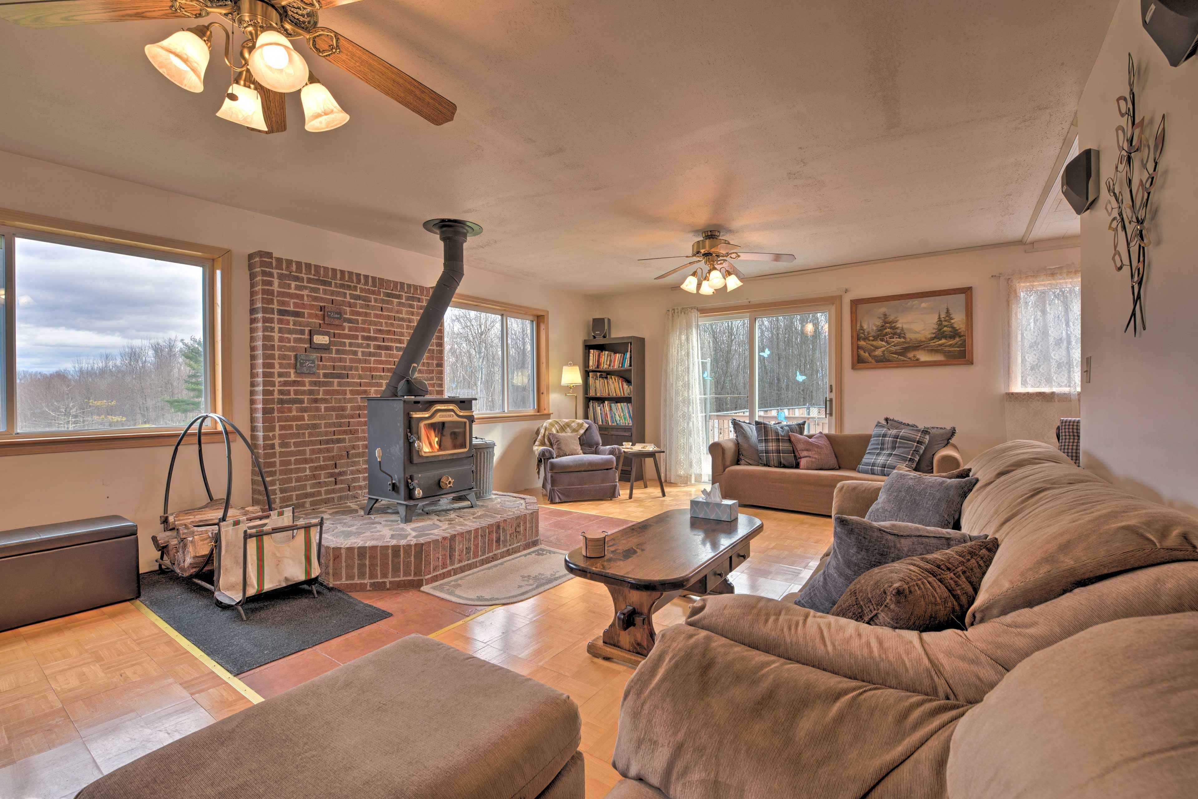 Pleasant Mount Vacation Rental | 2-Story Home | 4BR | 2.5BA | 1,875 Sq Ft