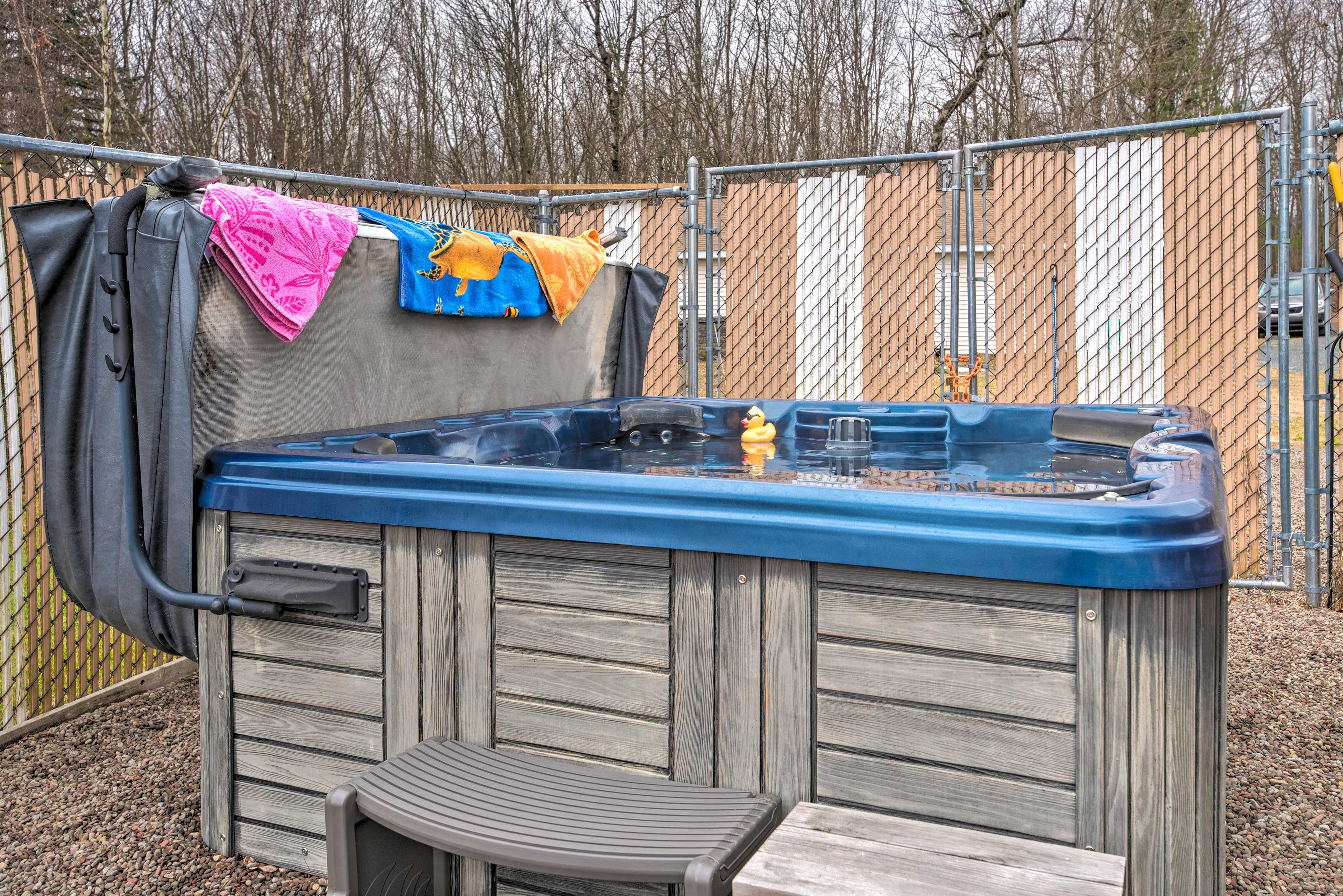 Backyard | Private Hot Tub | Beach Towels Provided
