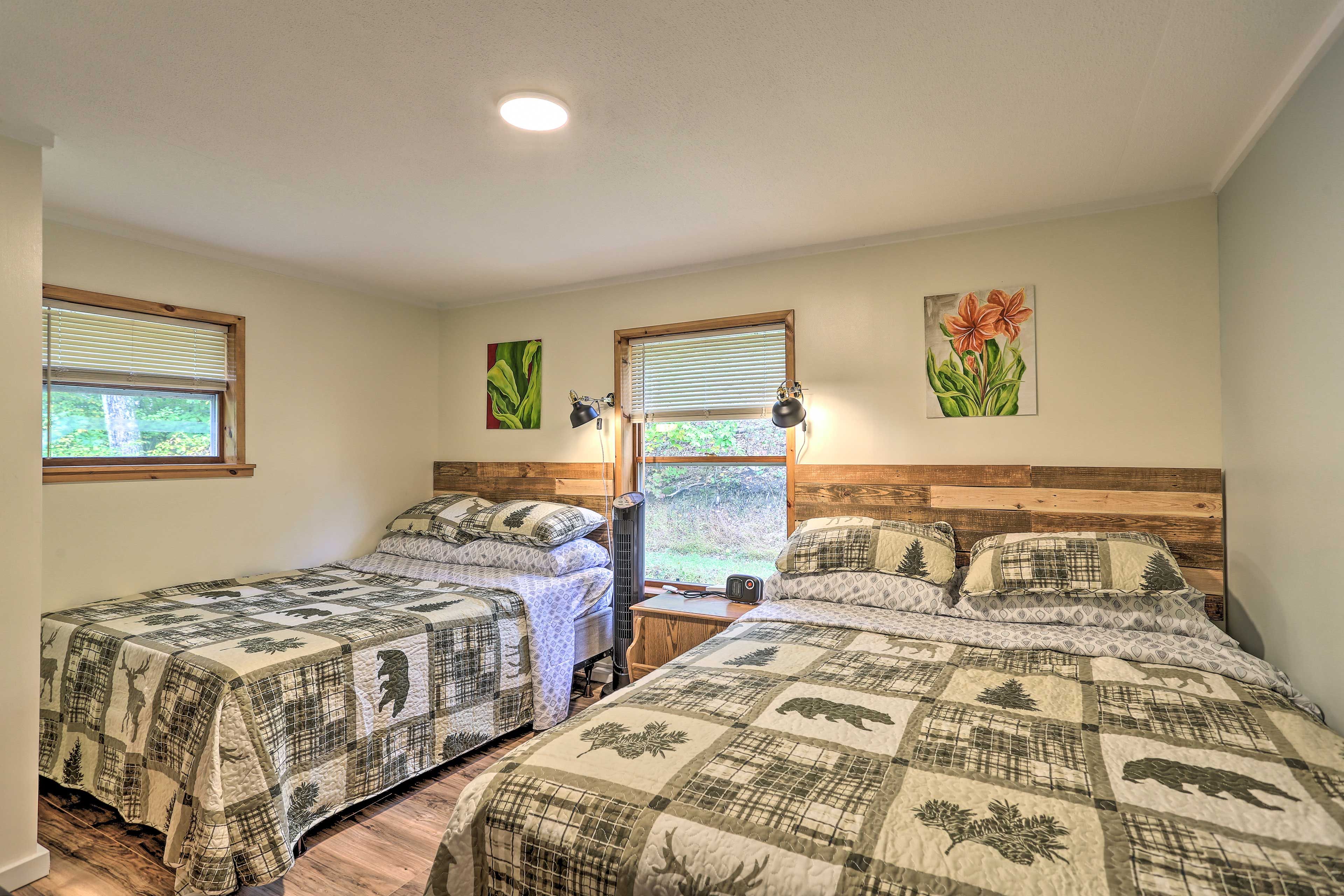 Bedroom 3 | 2 Full Beds | Smart TV
