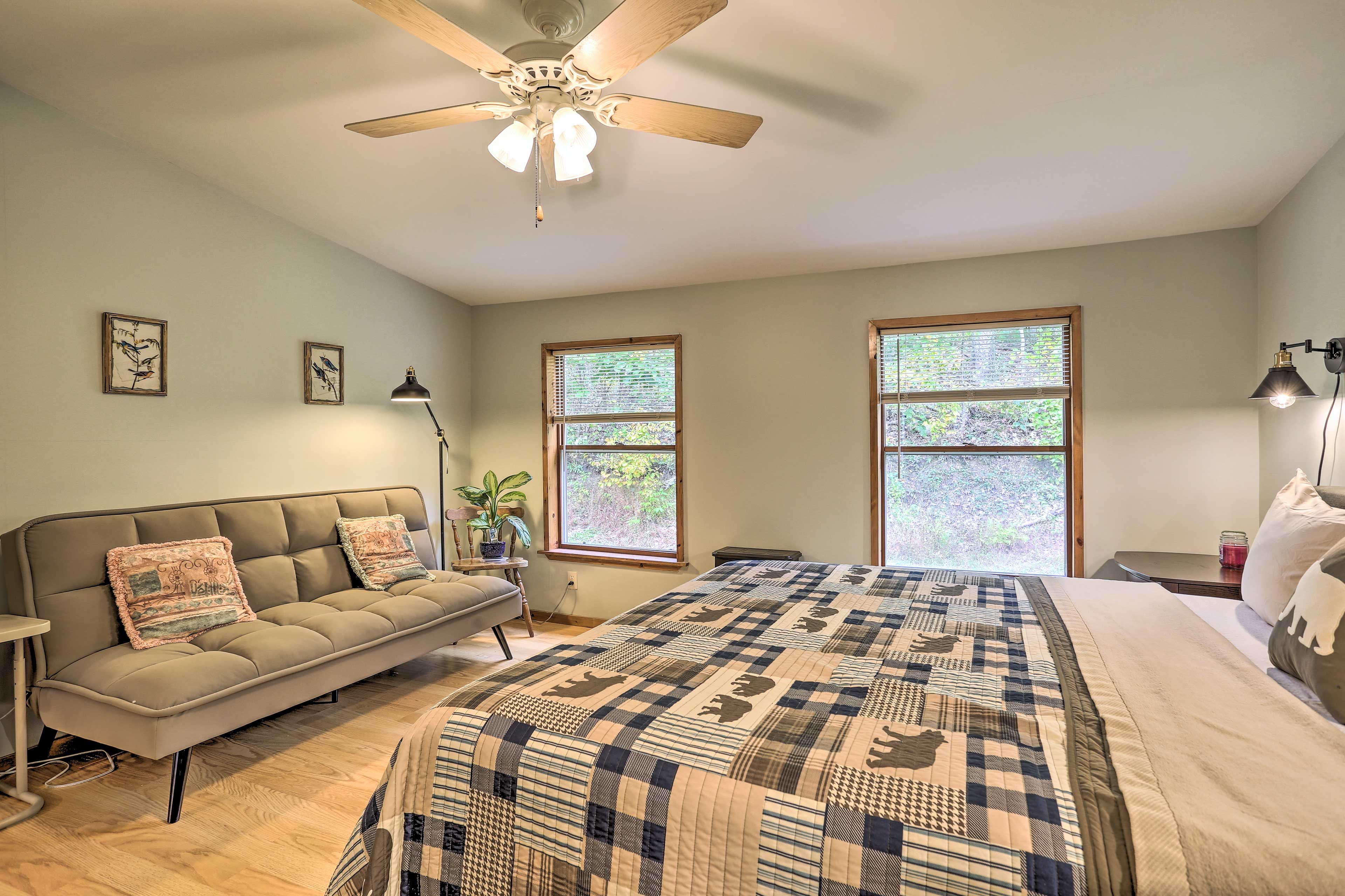 Bedroom 1 | Linens & Towels Provided