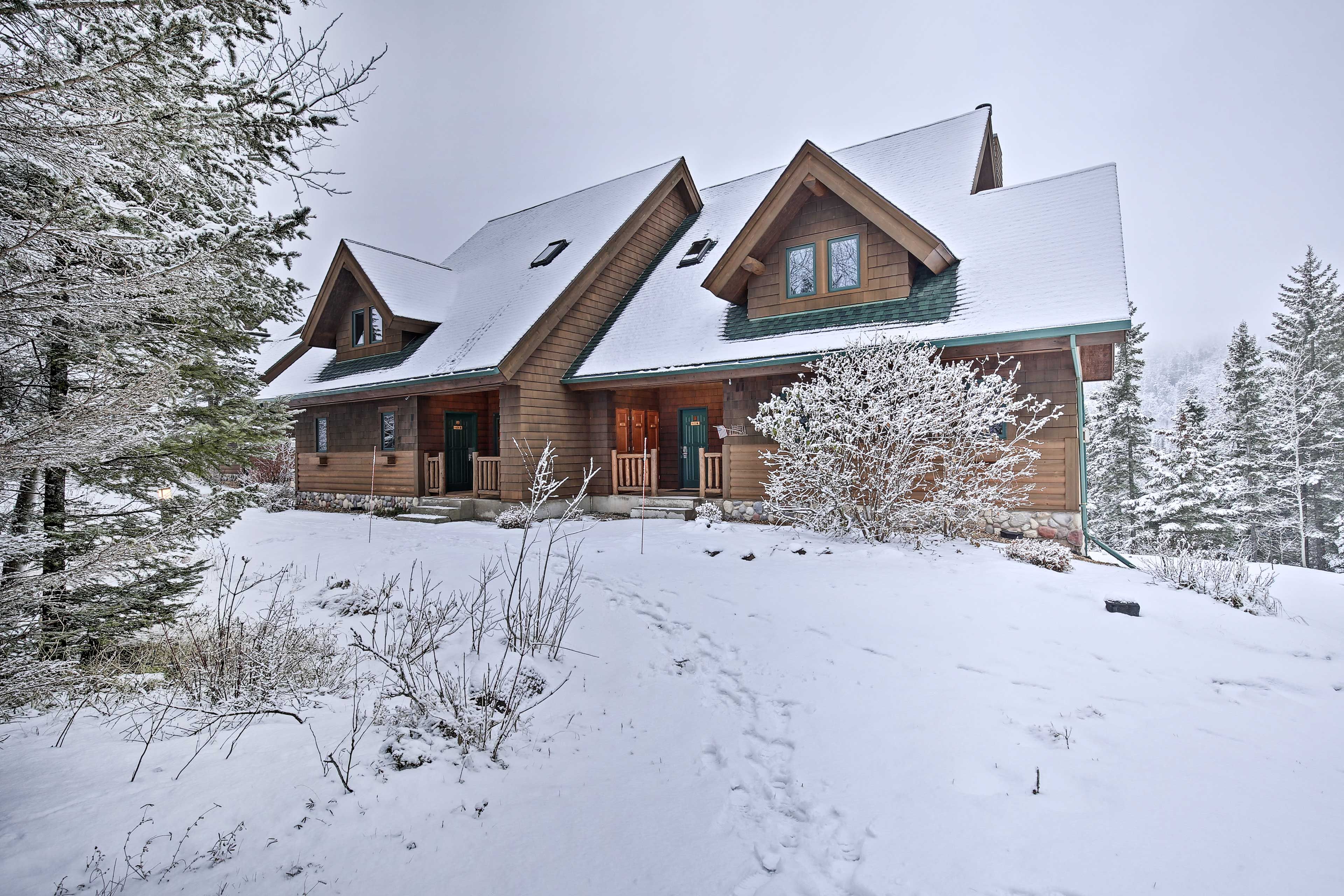 Villa Exterior | 3 Steps to Access