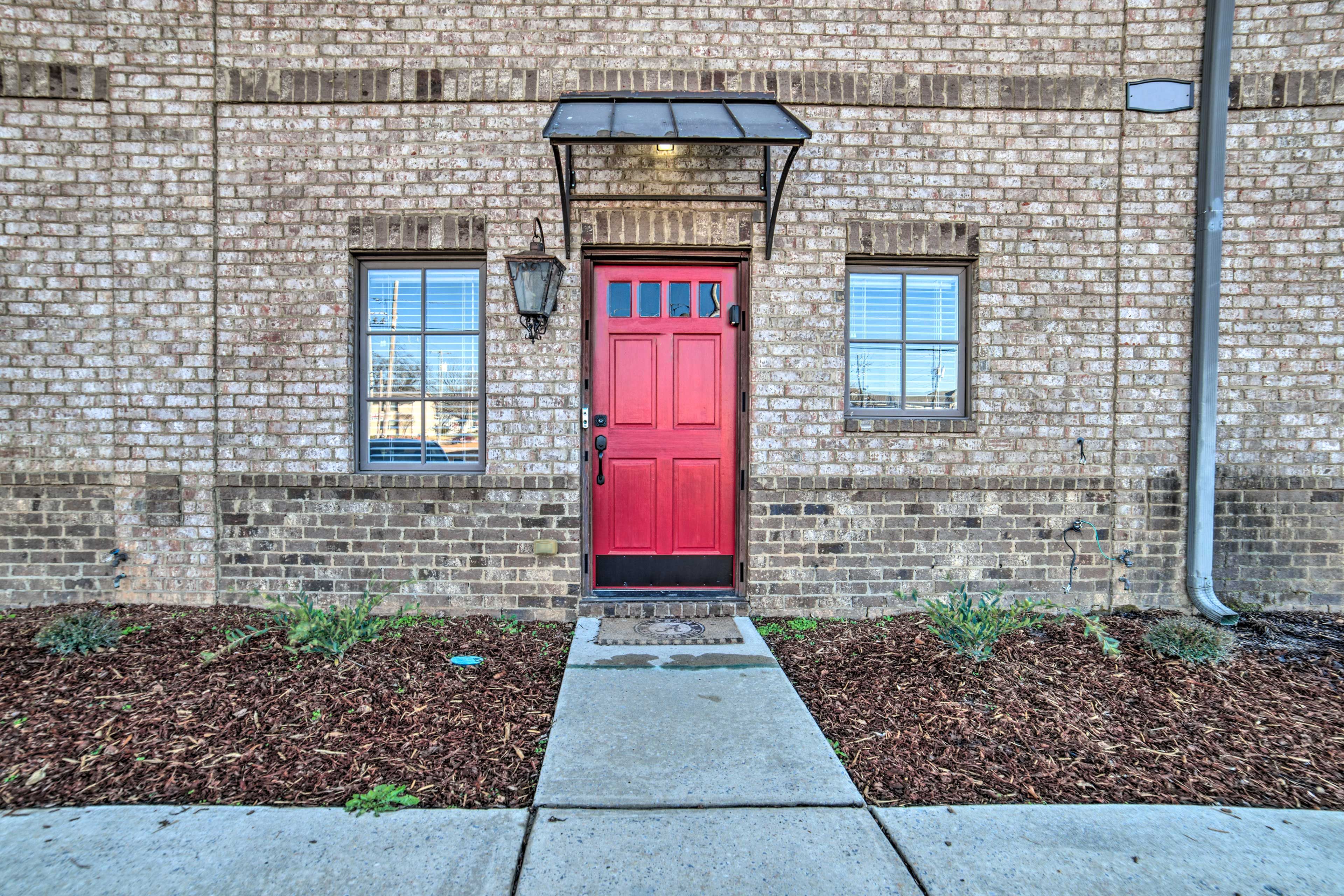 Front Entrance | Keyless Entry