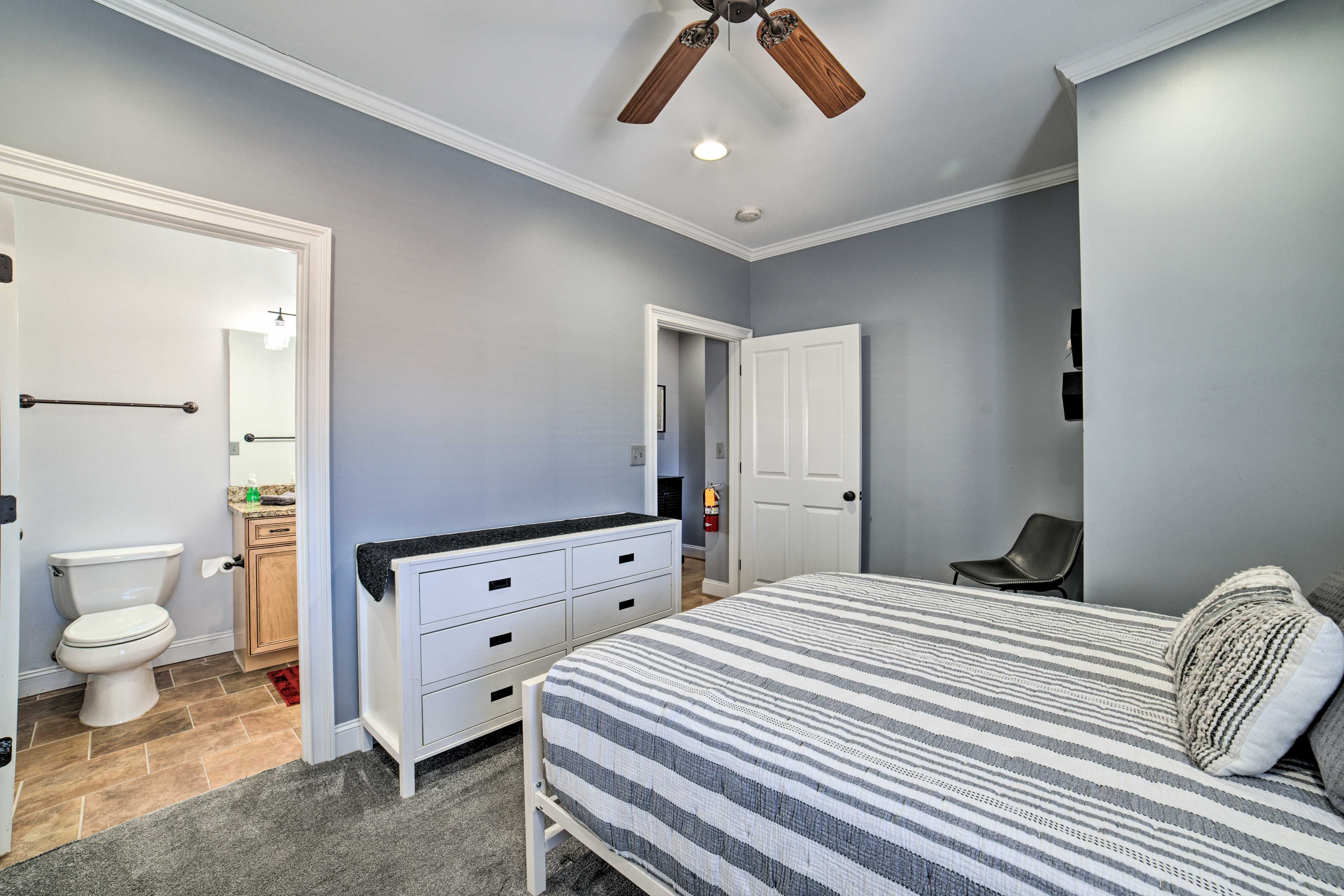 Bedroom 1 | Linens Provided