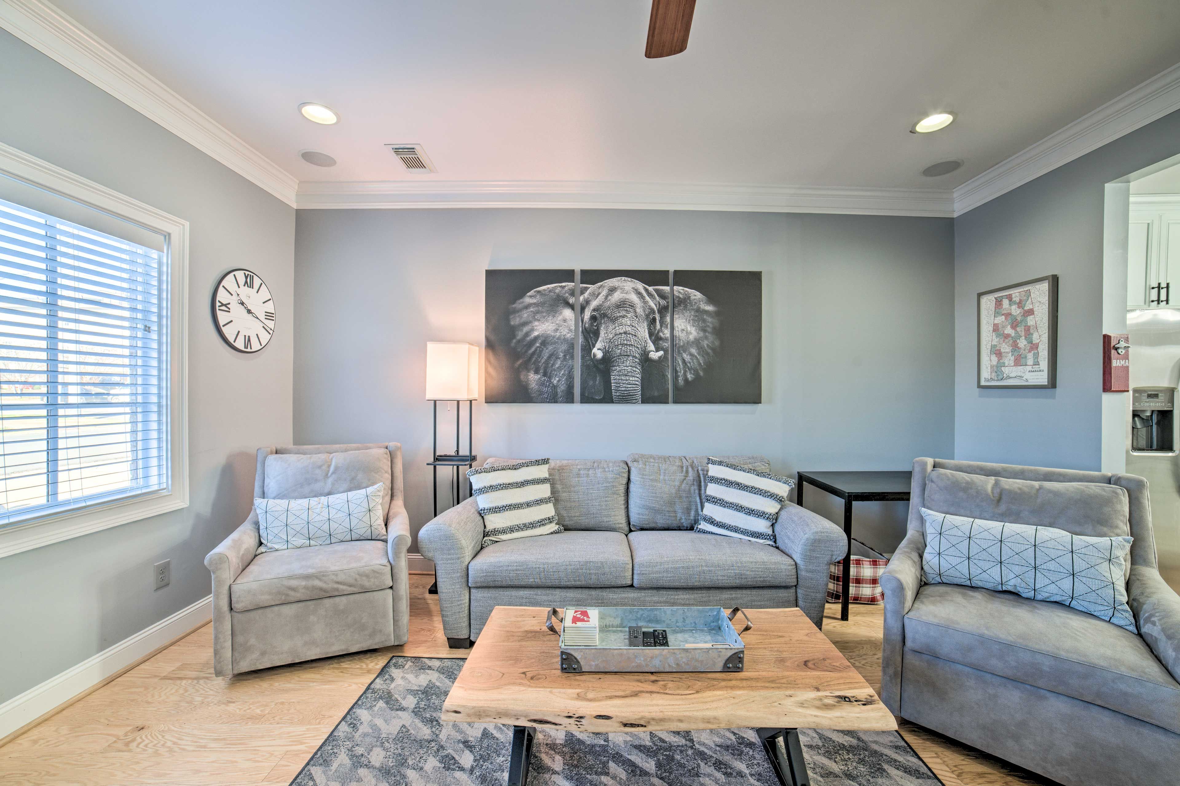 Living Room | Main Level | A/C