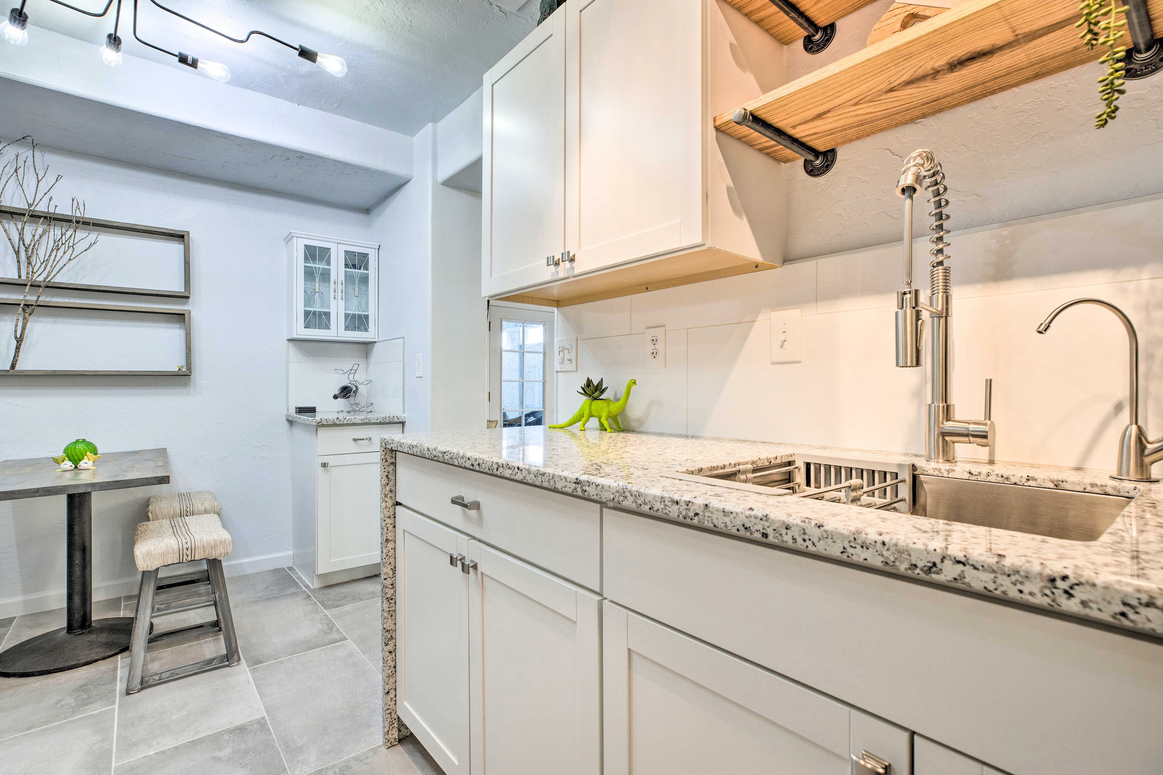 Well-Equipped Kitchenette