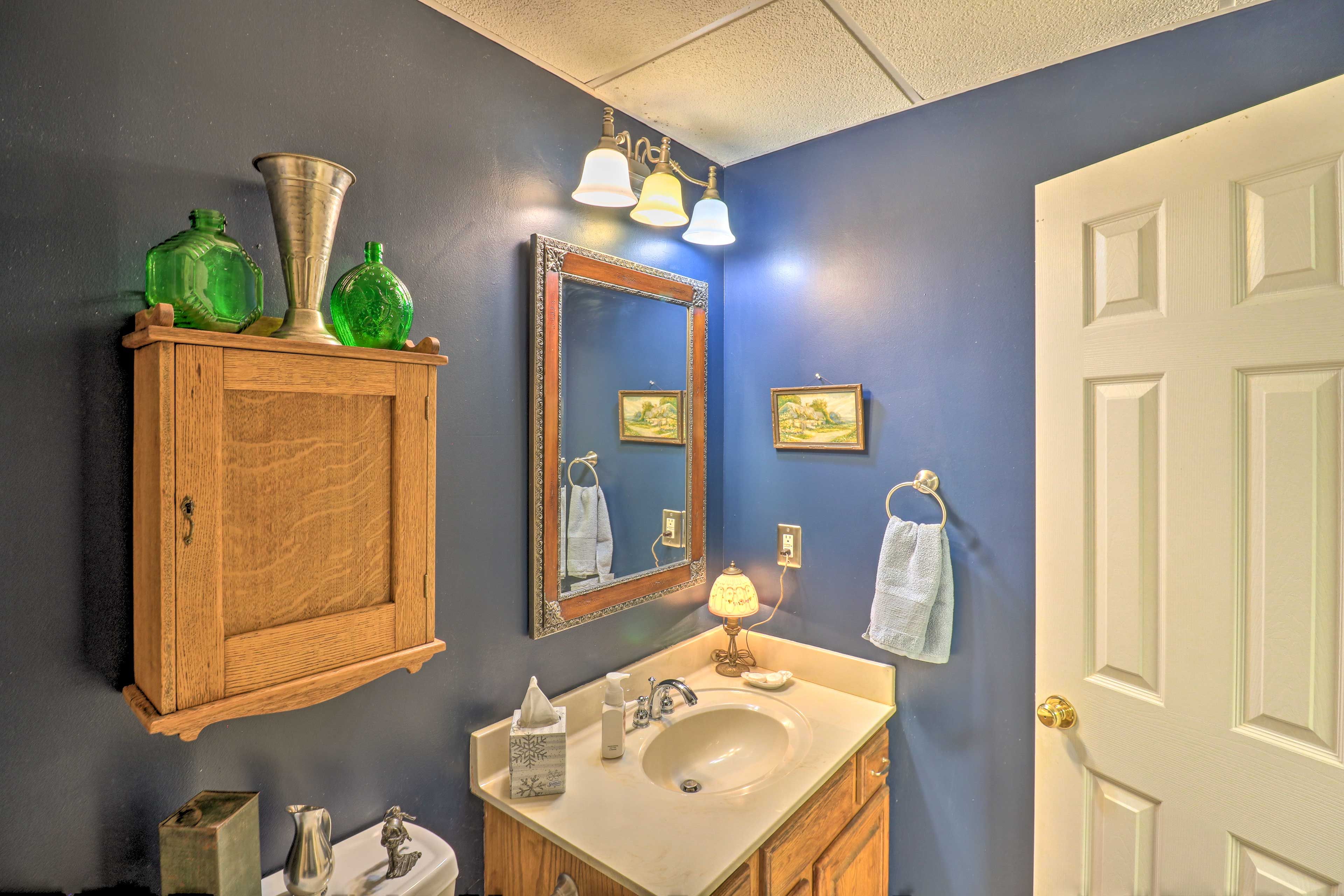 Bathroom | Towels Provided