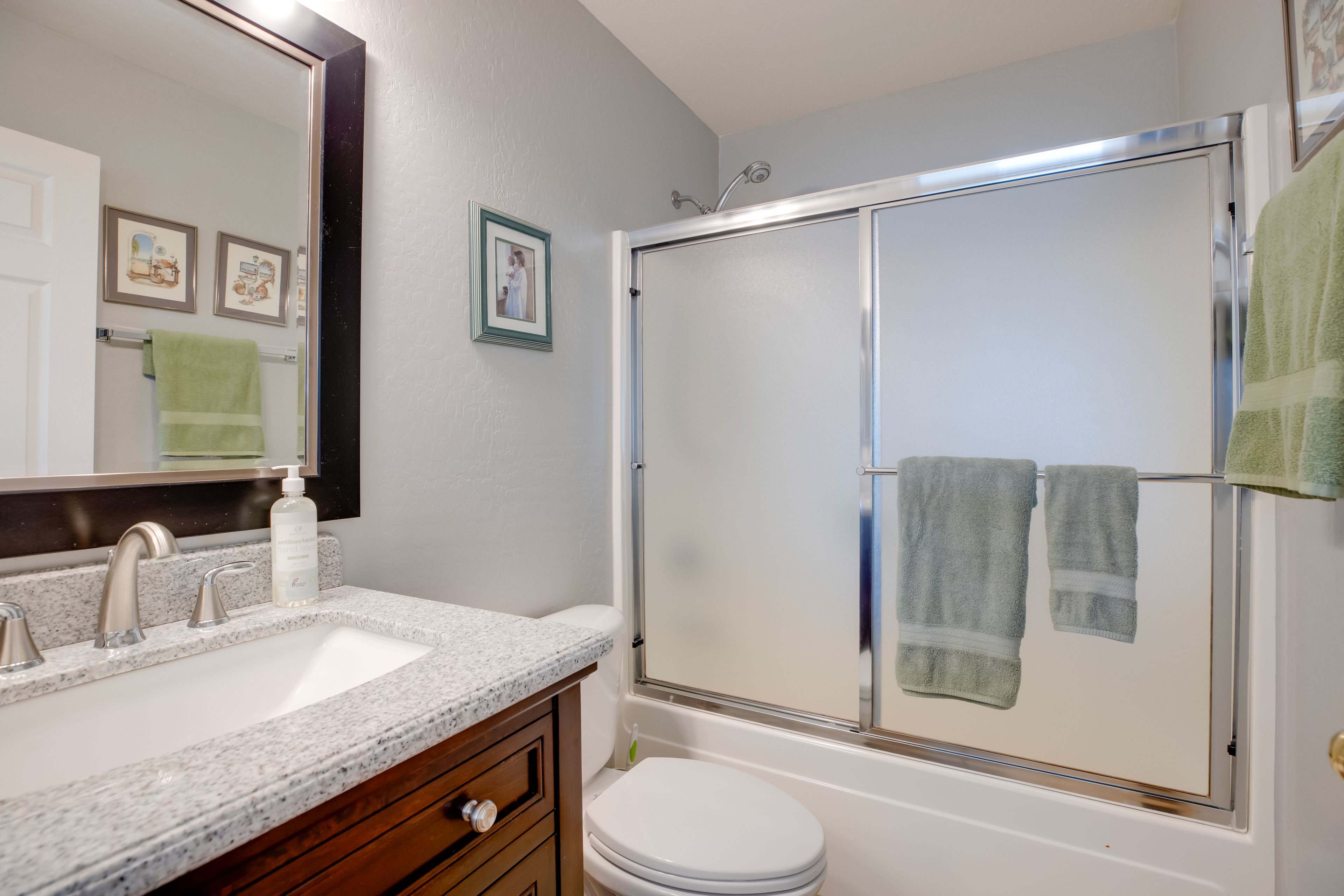 Full Bathroom