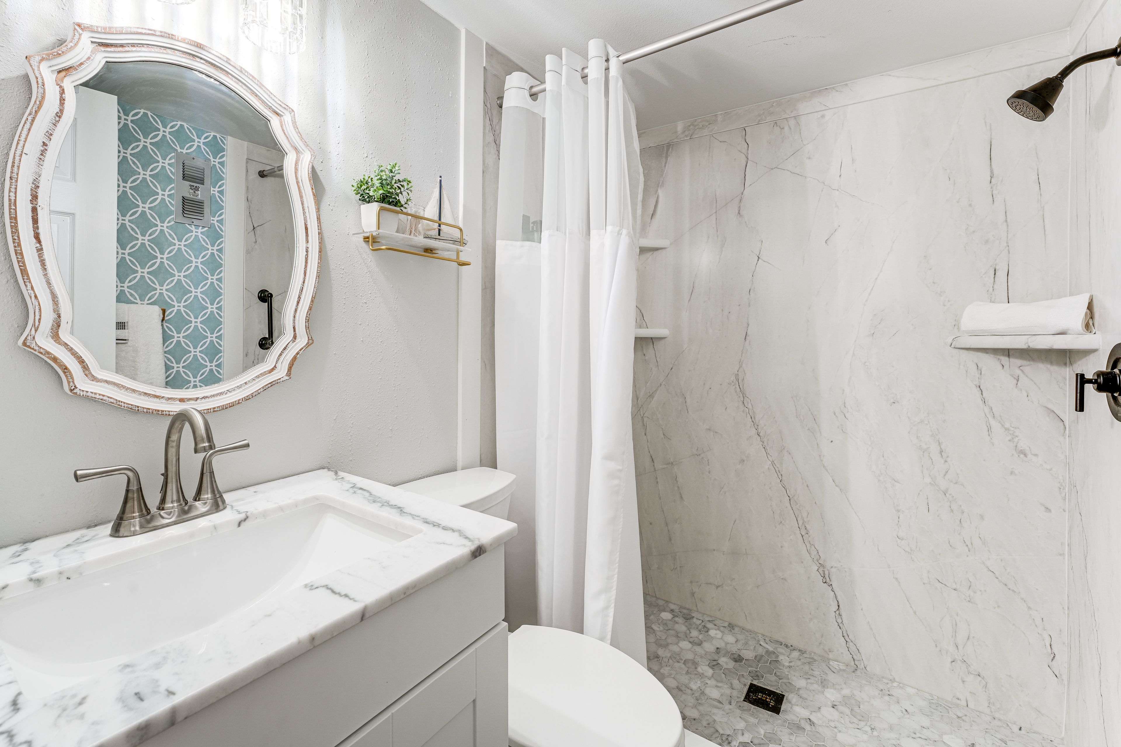 Bathroom | Towels Provided | 1st Floor