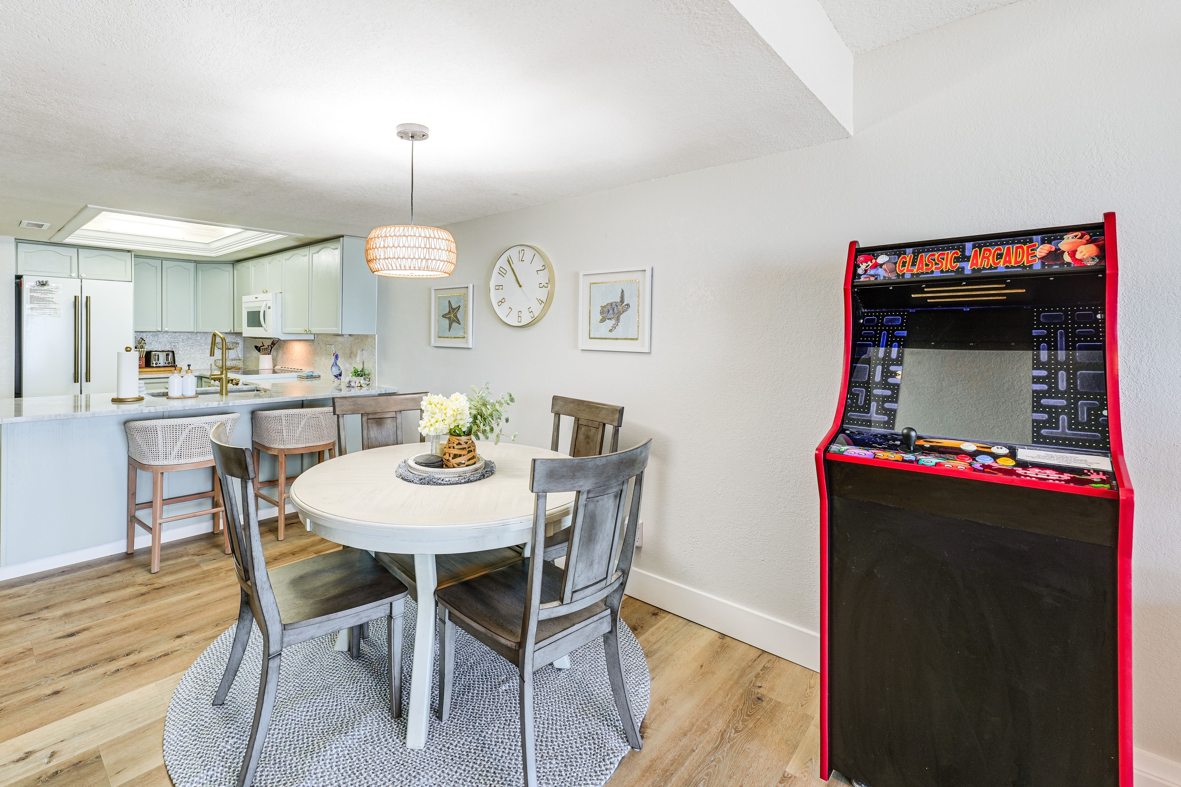 Dining Area | Arcade Machine | 1st Floor