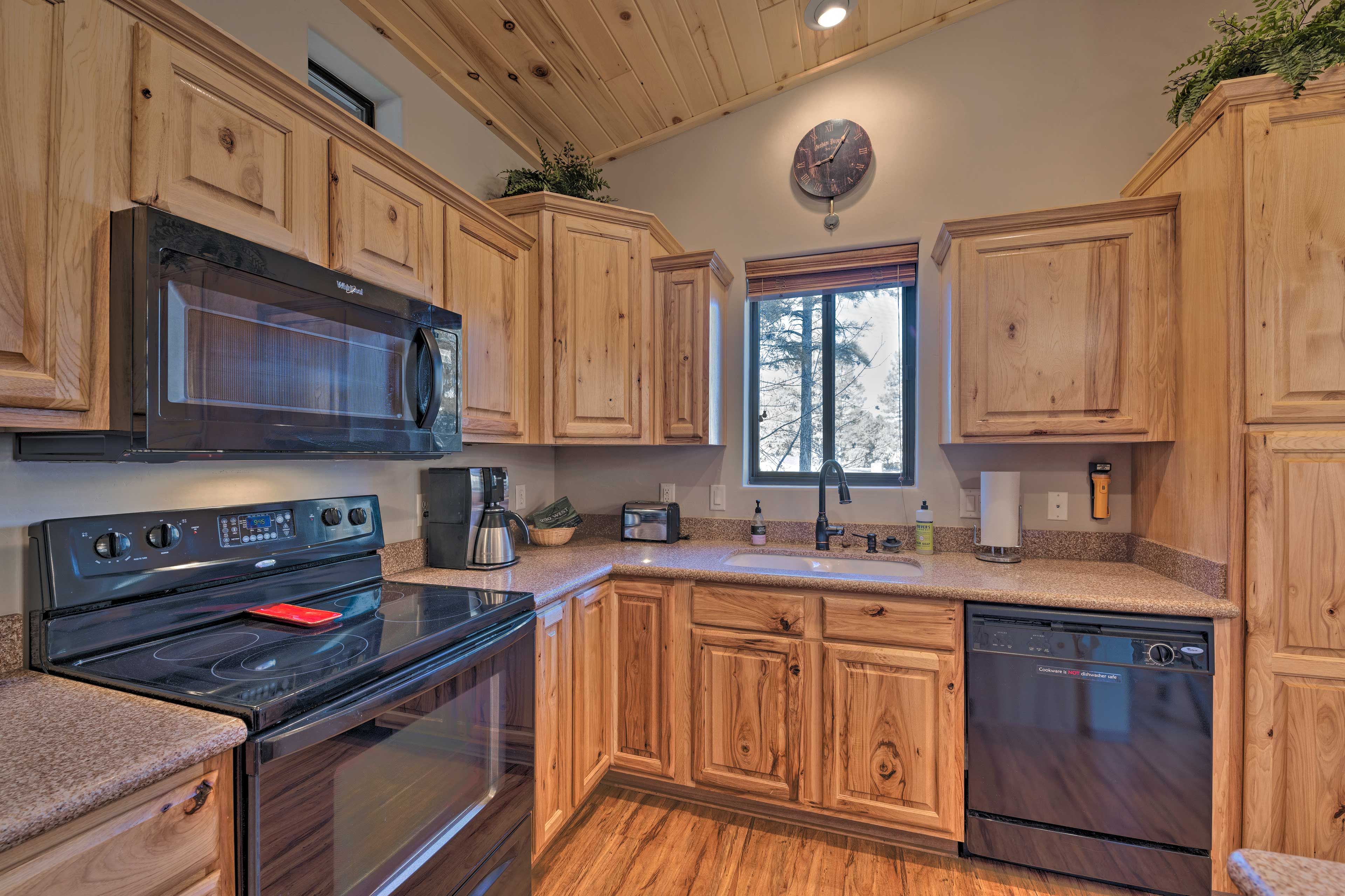 Kitchen | Dishware/Flatware