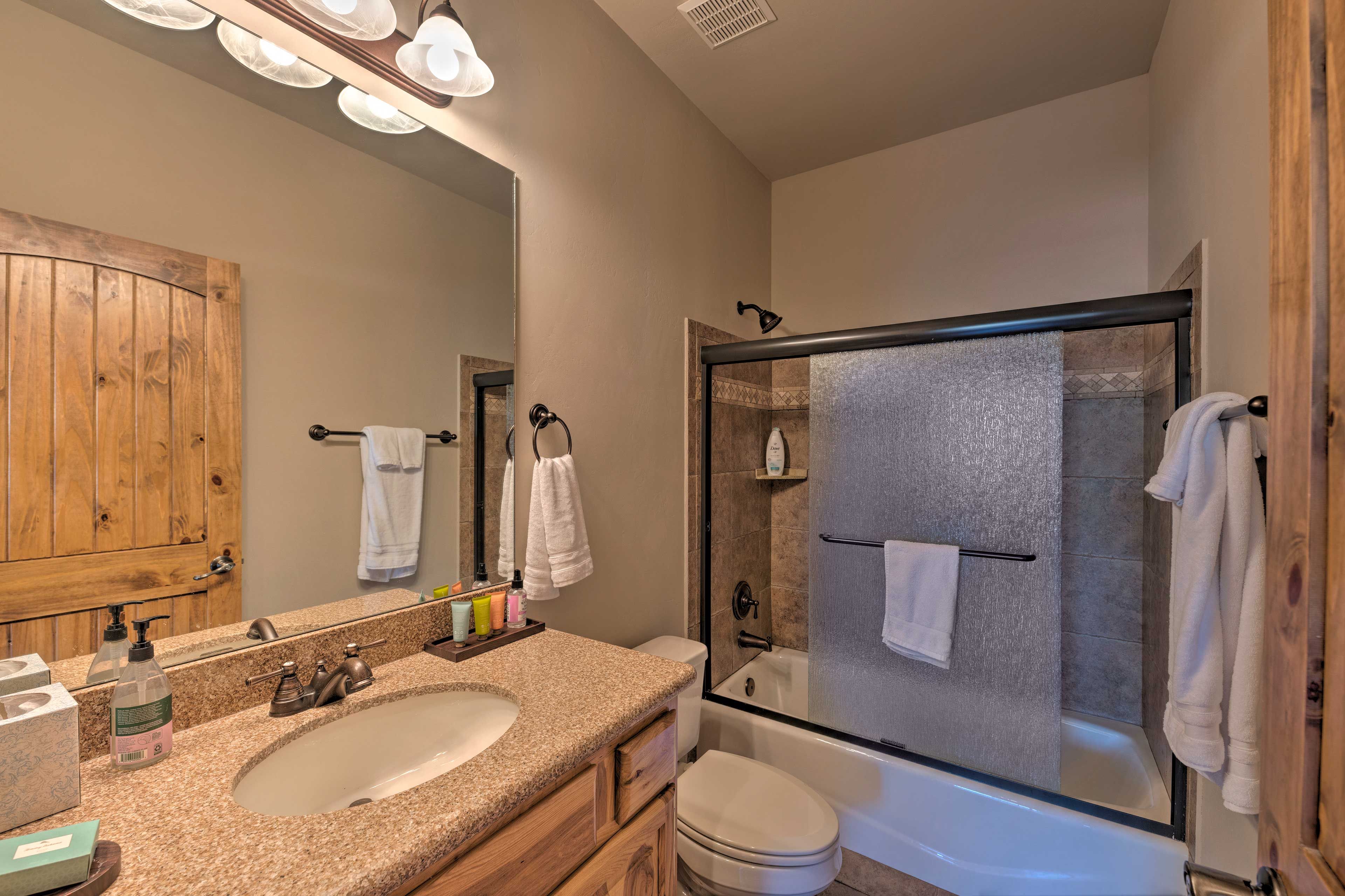 Full Bathroom 3