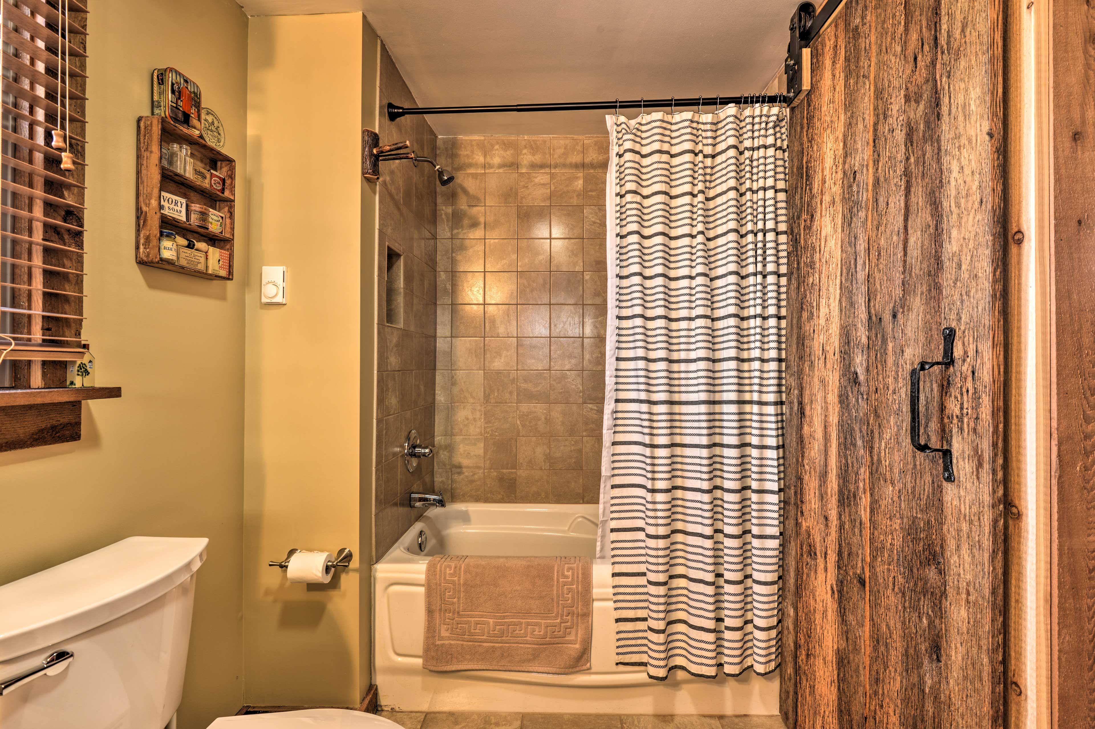 Bathroom | Towels Provided