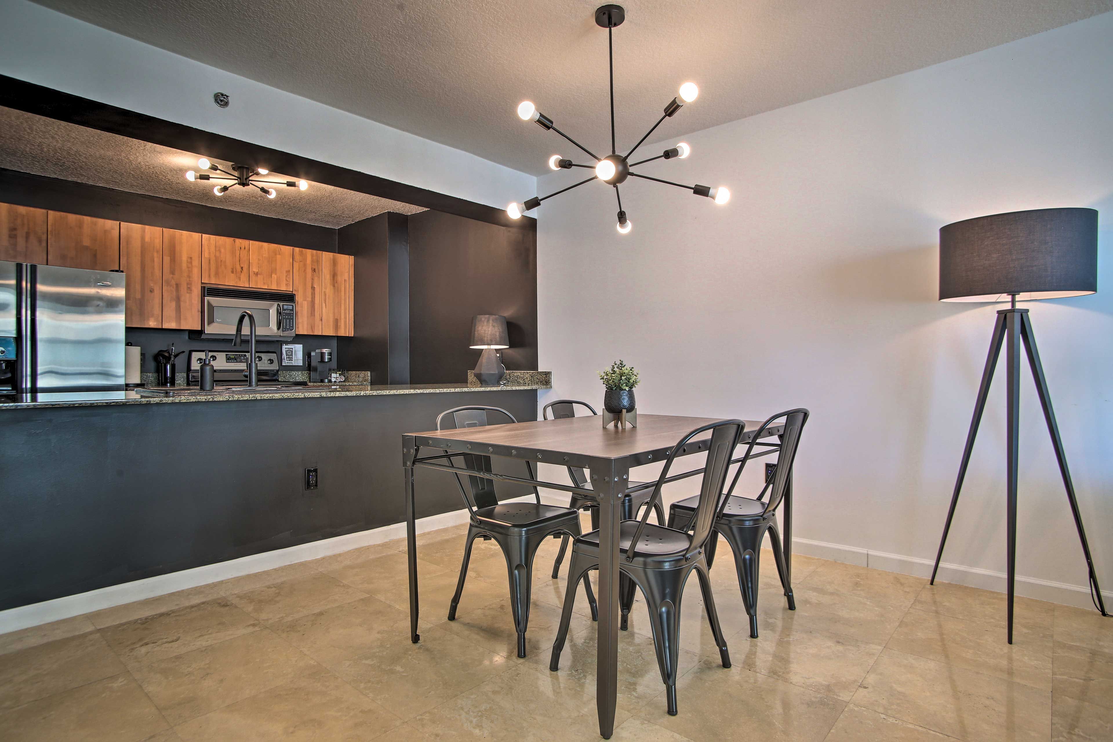 Dining Room | Dishware/Flatware Provided