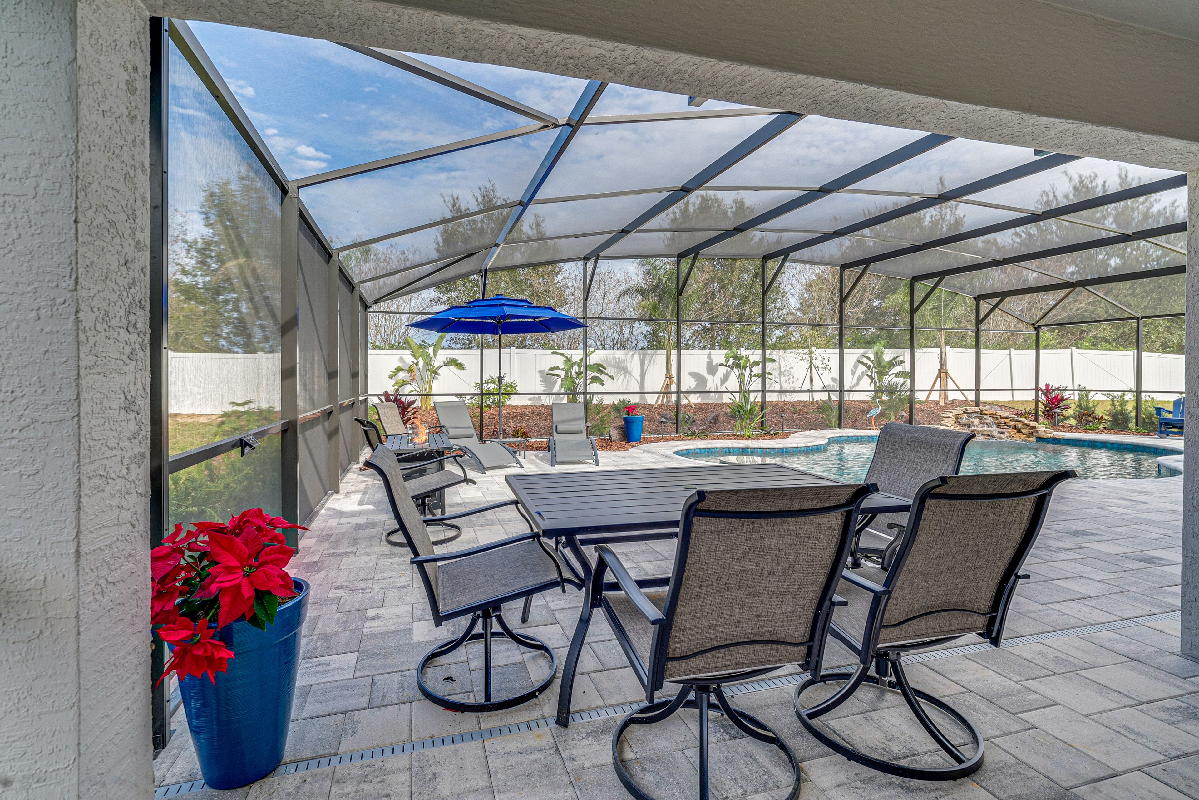 Lanai | Outdoor Dining | Pool | Lounge Chairs