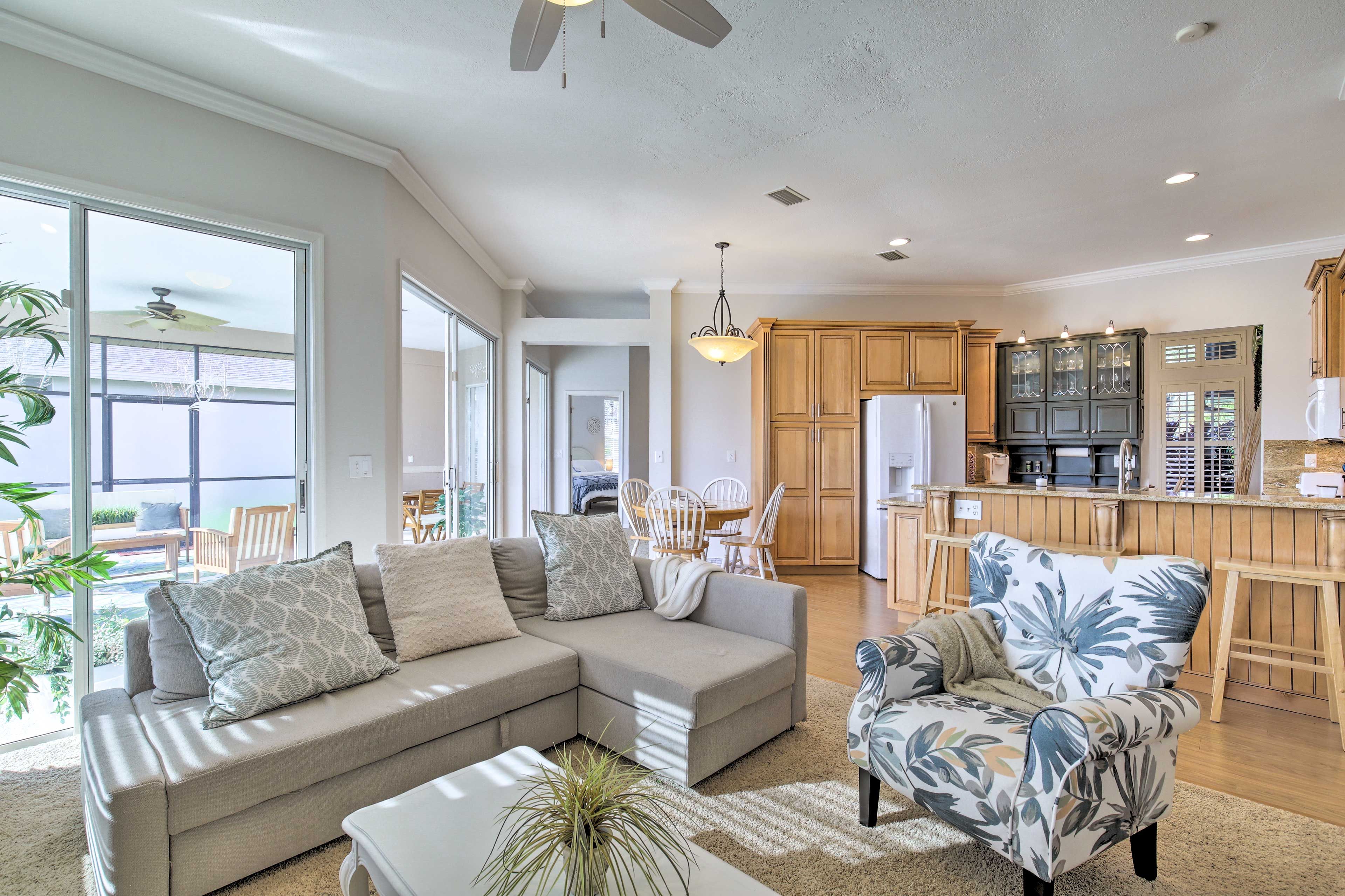 Living Room | Sleeper Sofa
