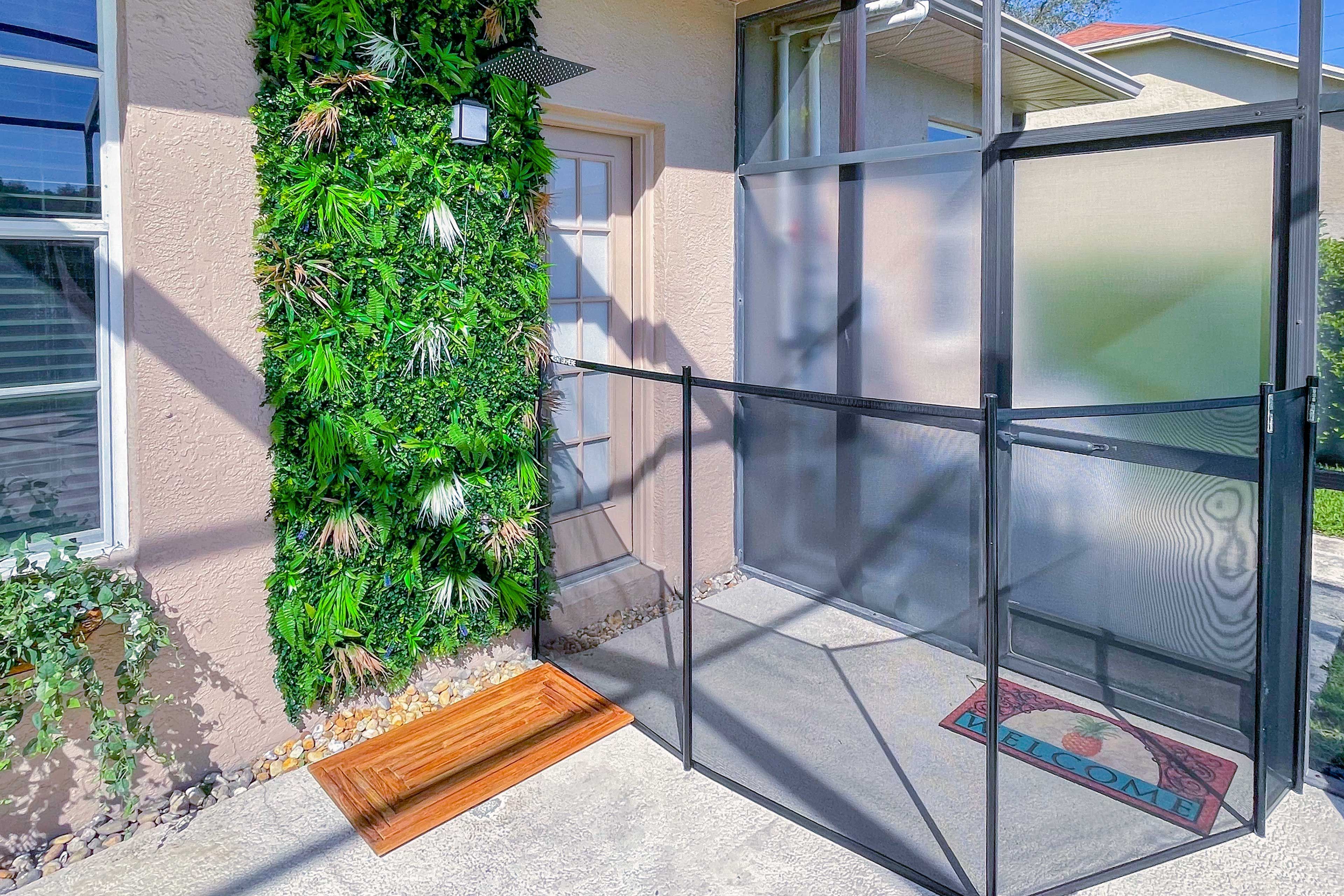 Patio | Outdoor Shower | Safety Gate