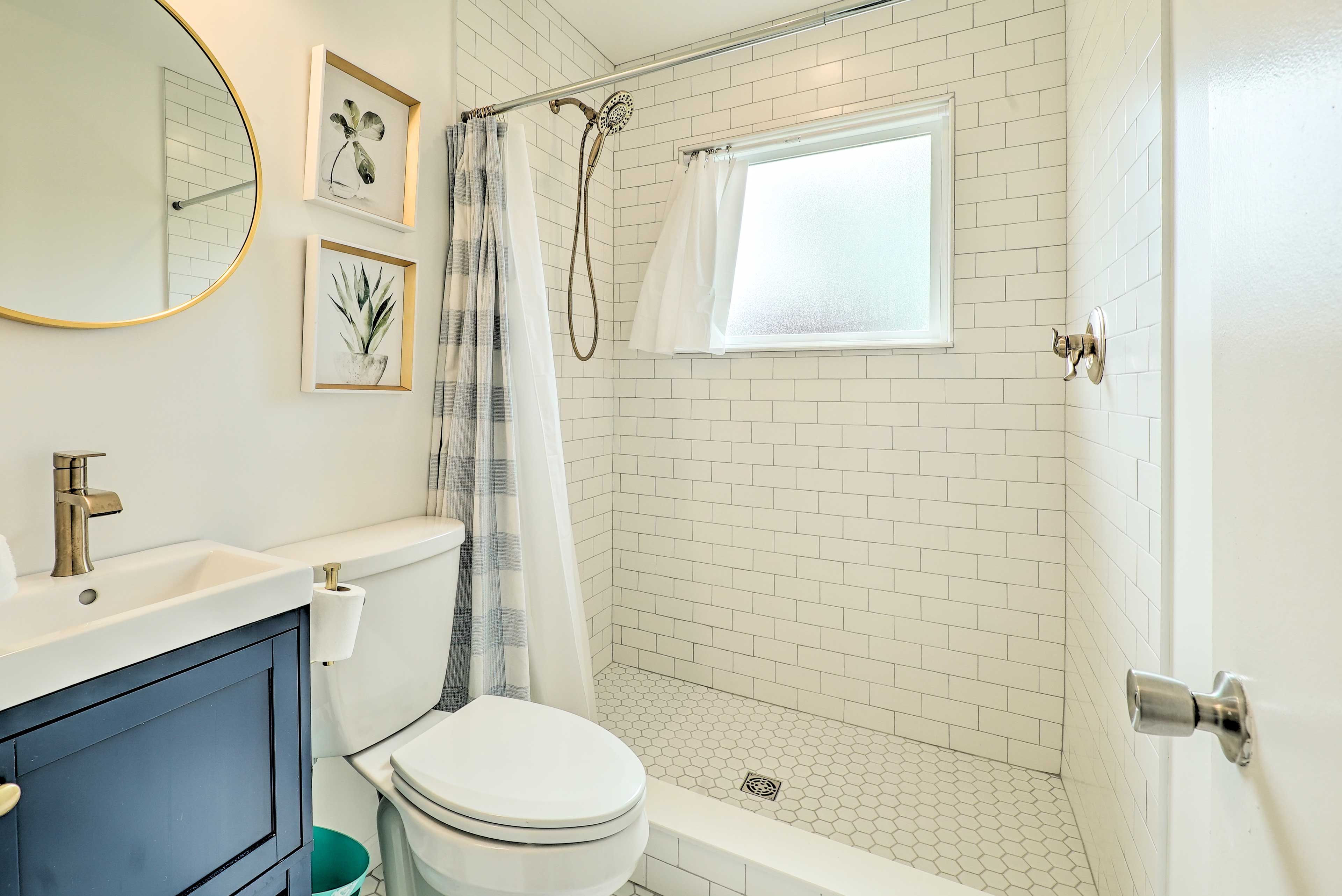 Full Bathroom