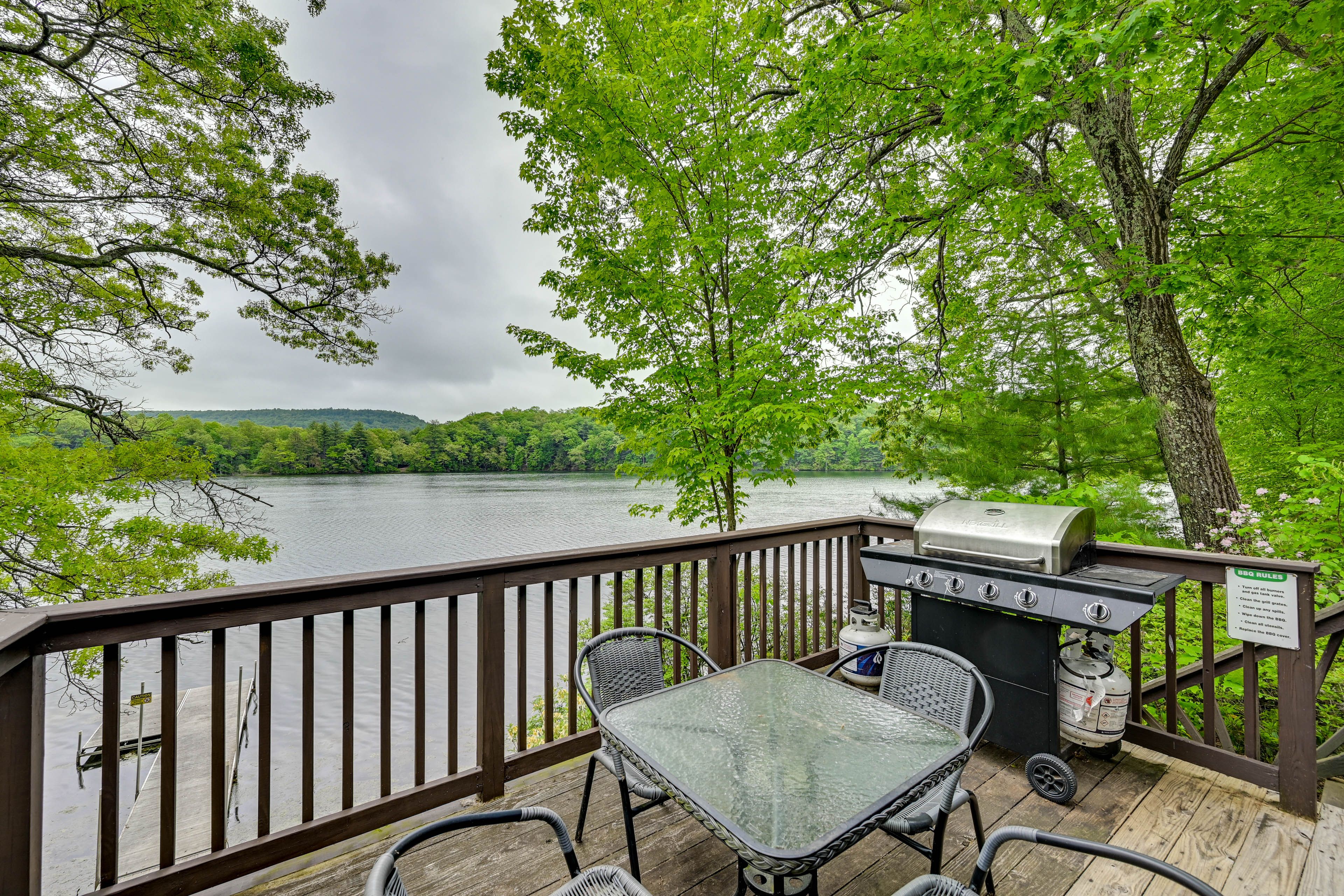 Private Deck | Gas Grill