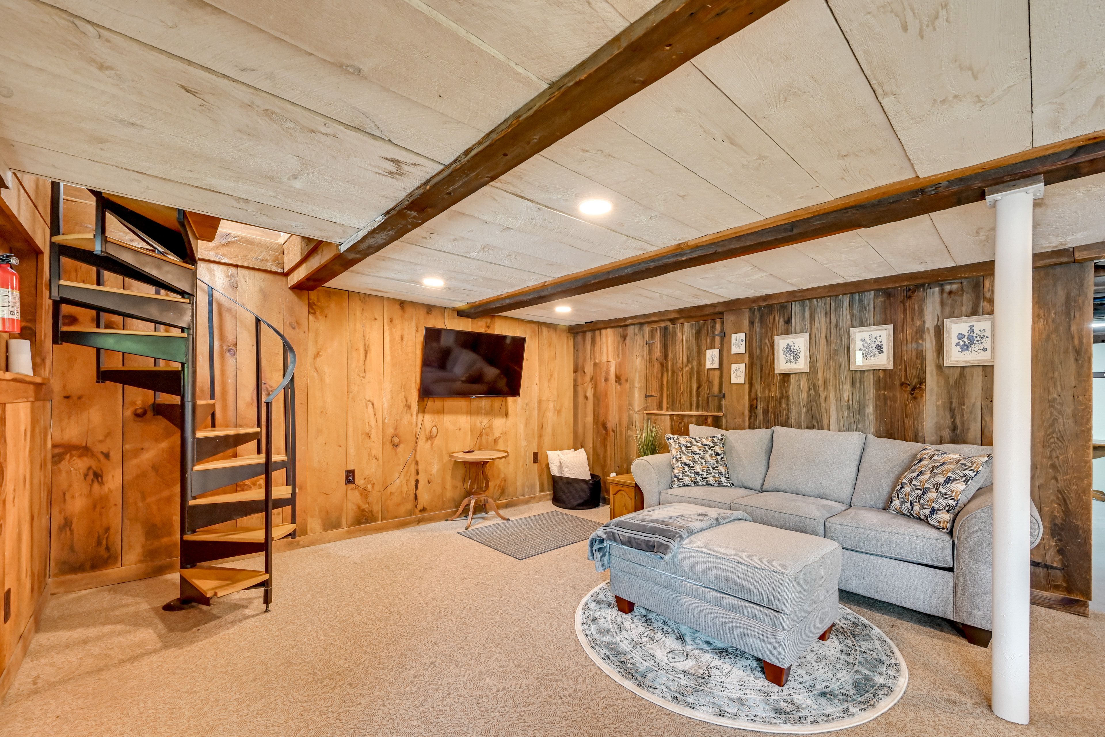 2nd Living Room | Sleeper Sofa | Lower Level