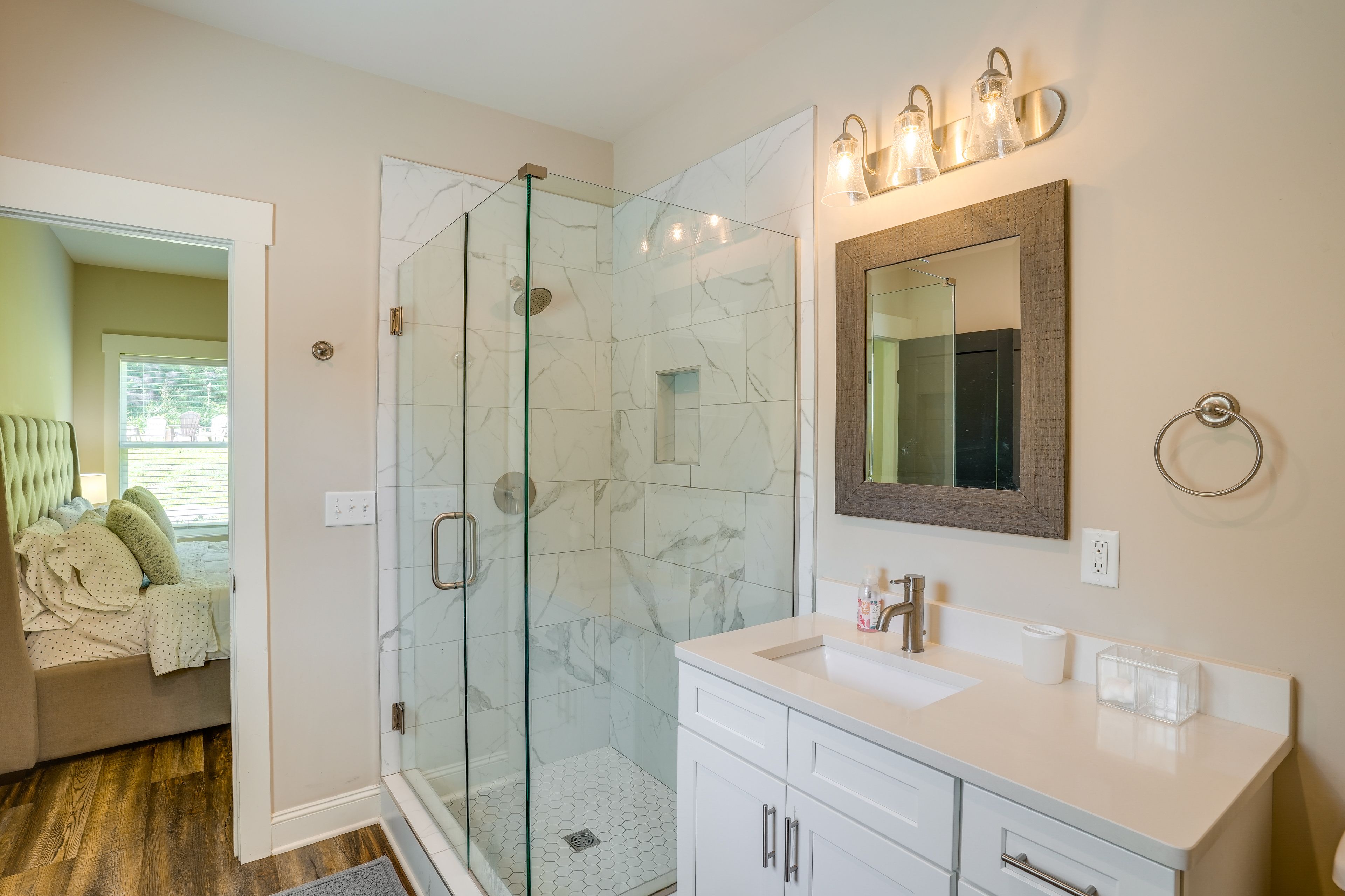Bathroom | 1st Floor