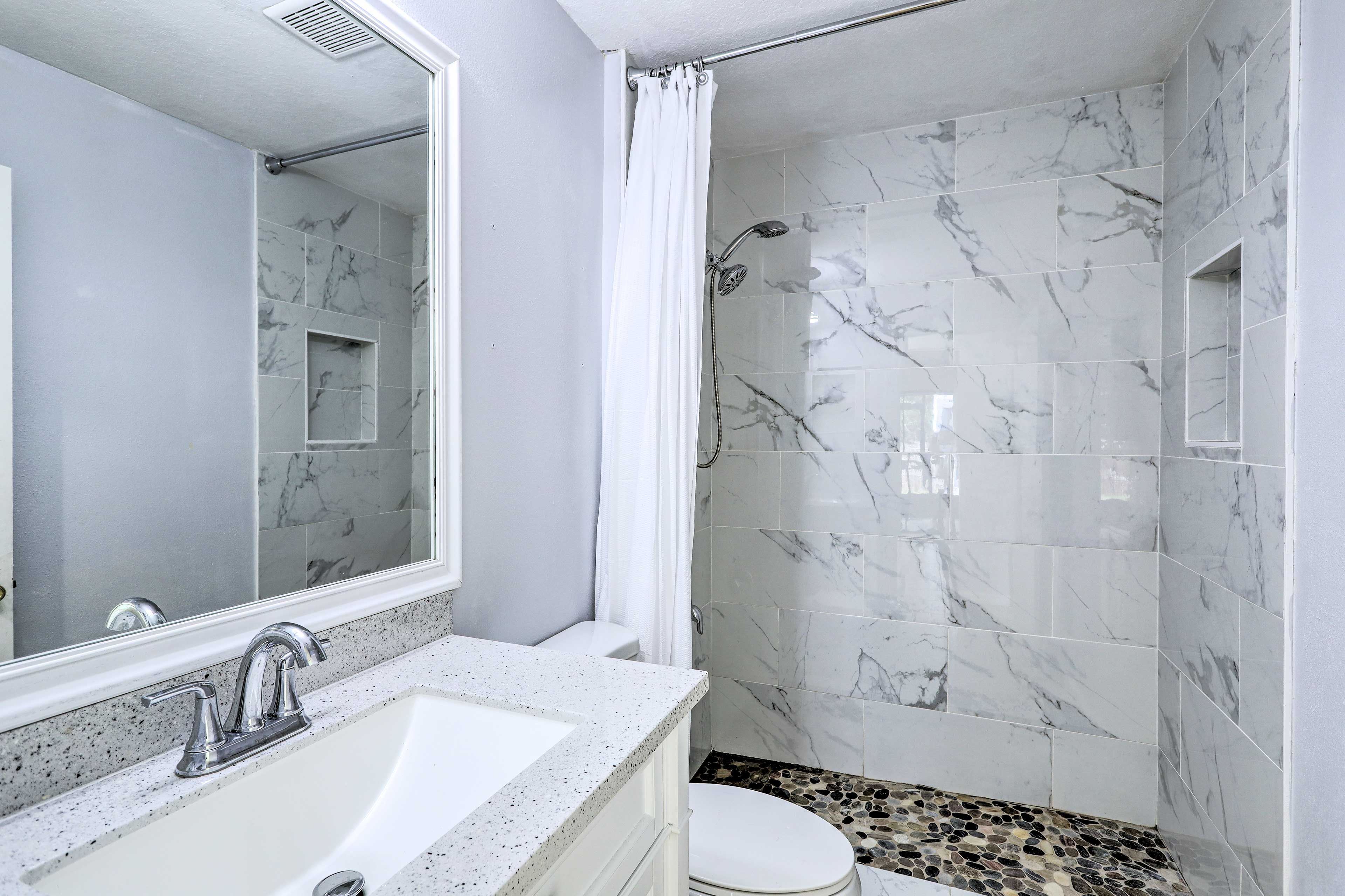 Full Bathroom | Hair Dryer