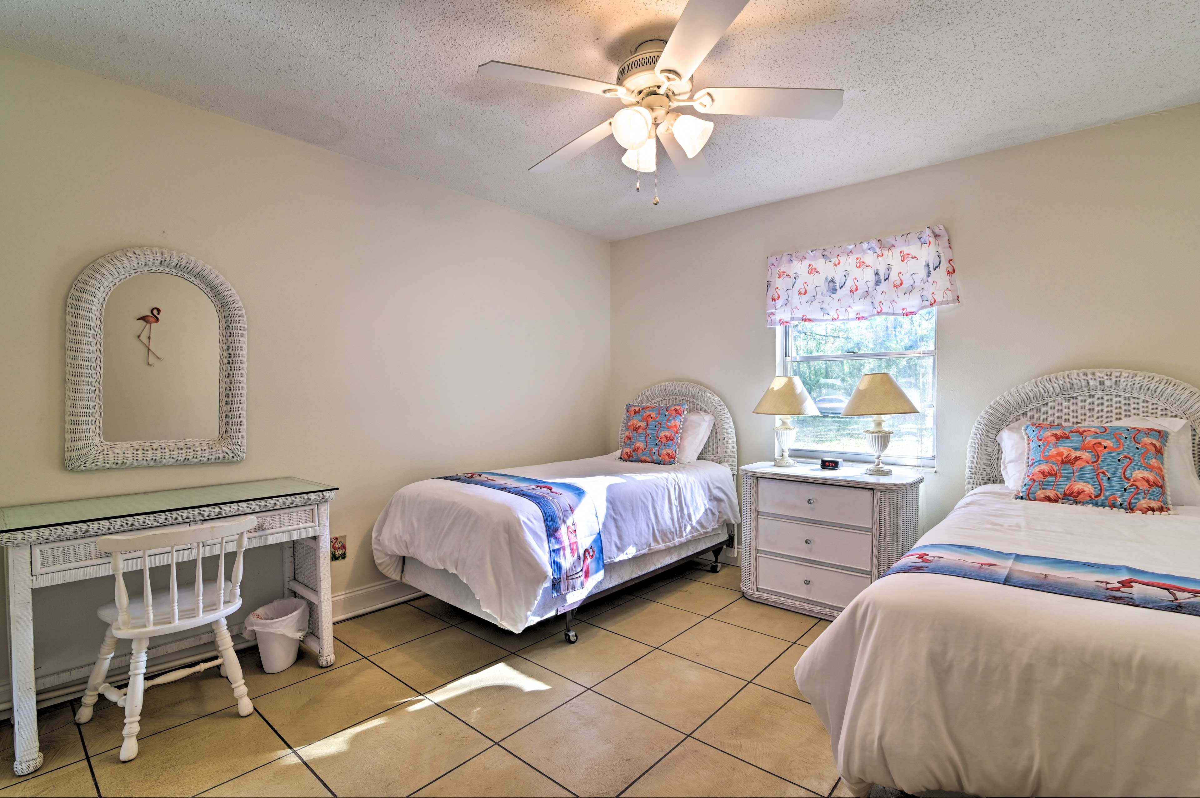 Bedroom 3 | 2 Twin Beds