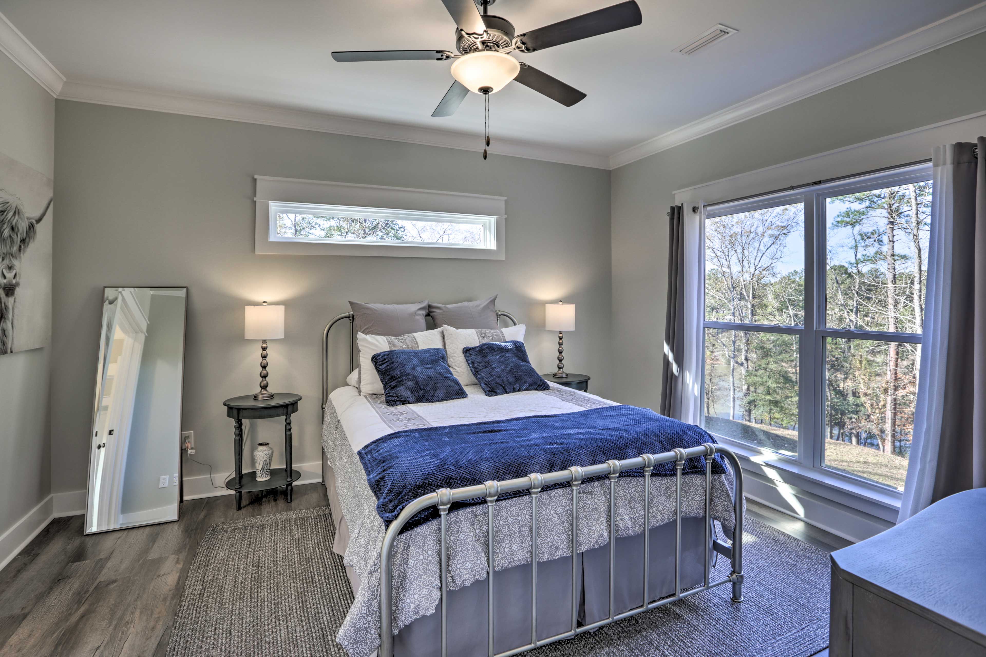Bedroom 2 | Queen Bed | Linens Provided | Step-Free Access