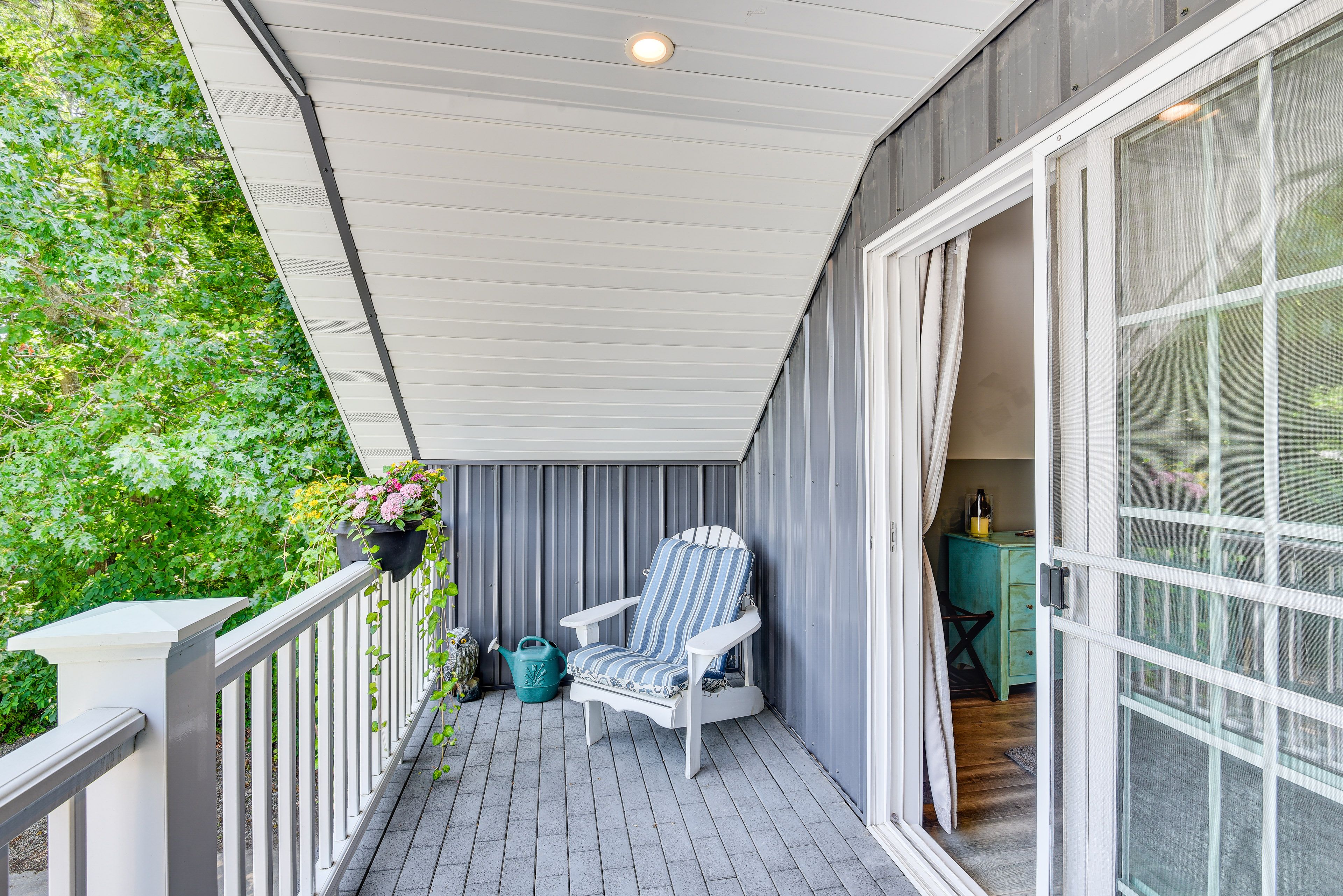 Benton Harbor Vacation Rental | 1BR | 1BA | Upper Level Apartment