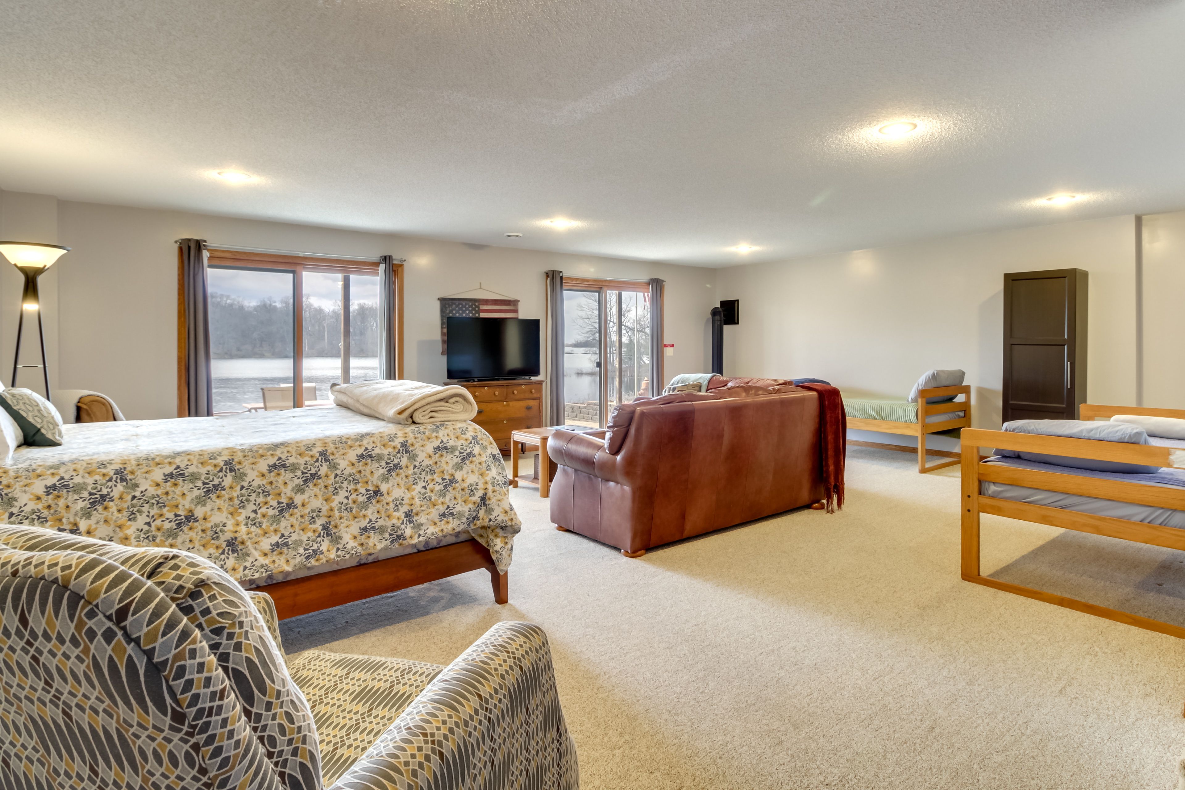 Basement | Ground Floor | Queen Bed | 2 Twin Beds