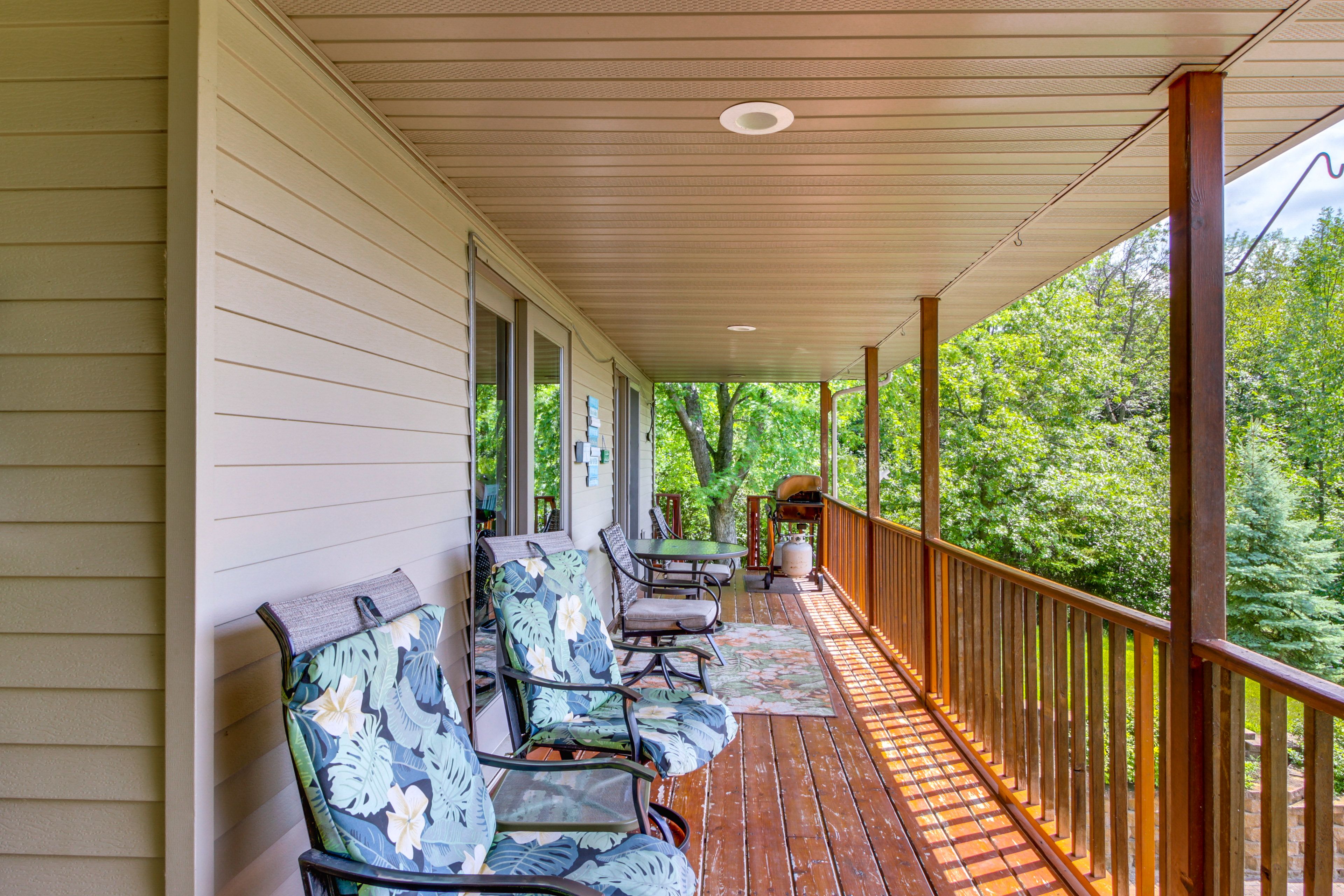 Deck | Gas Grill