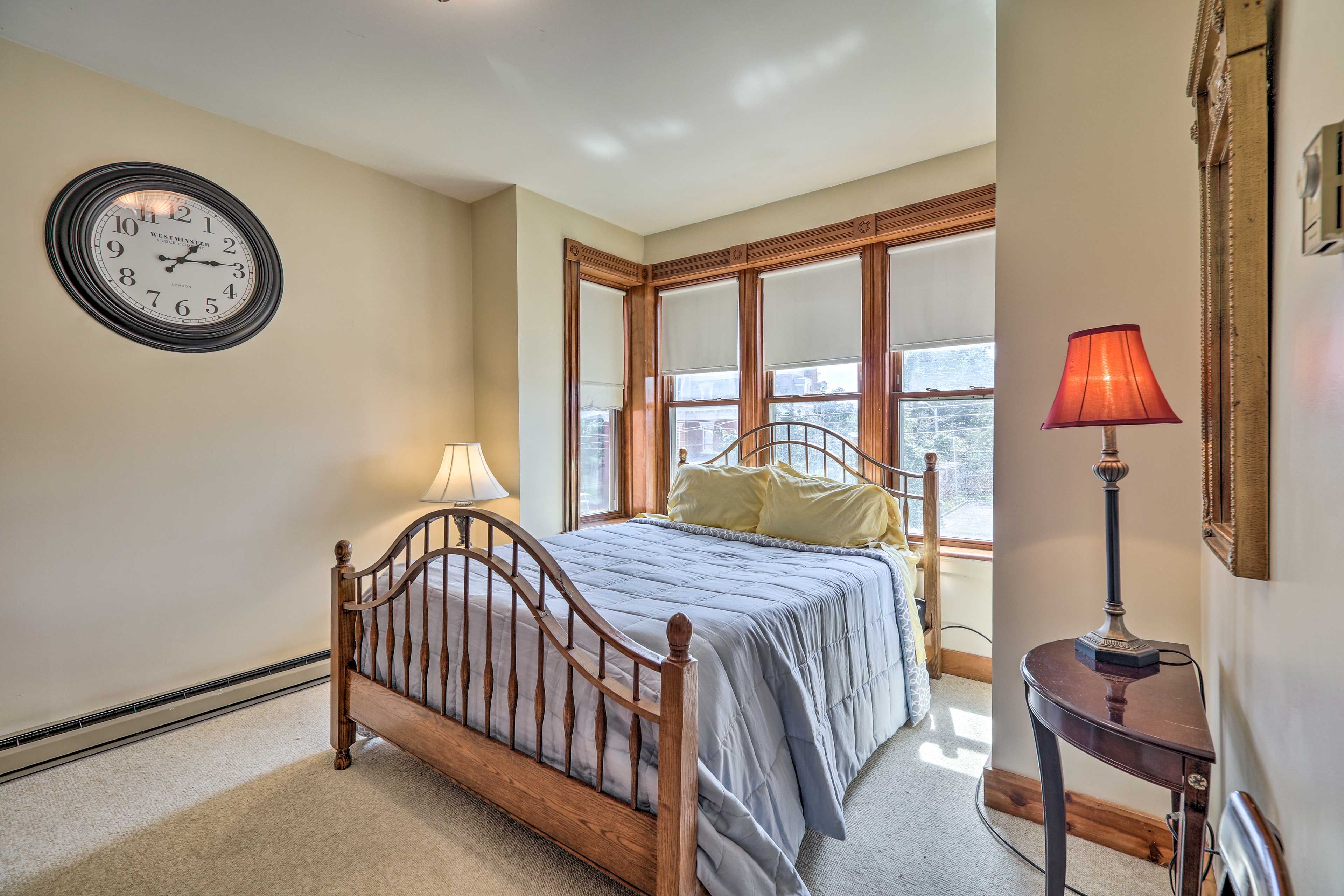 Bedroom 1 | Queen Bed | 2rd Floor