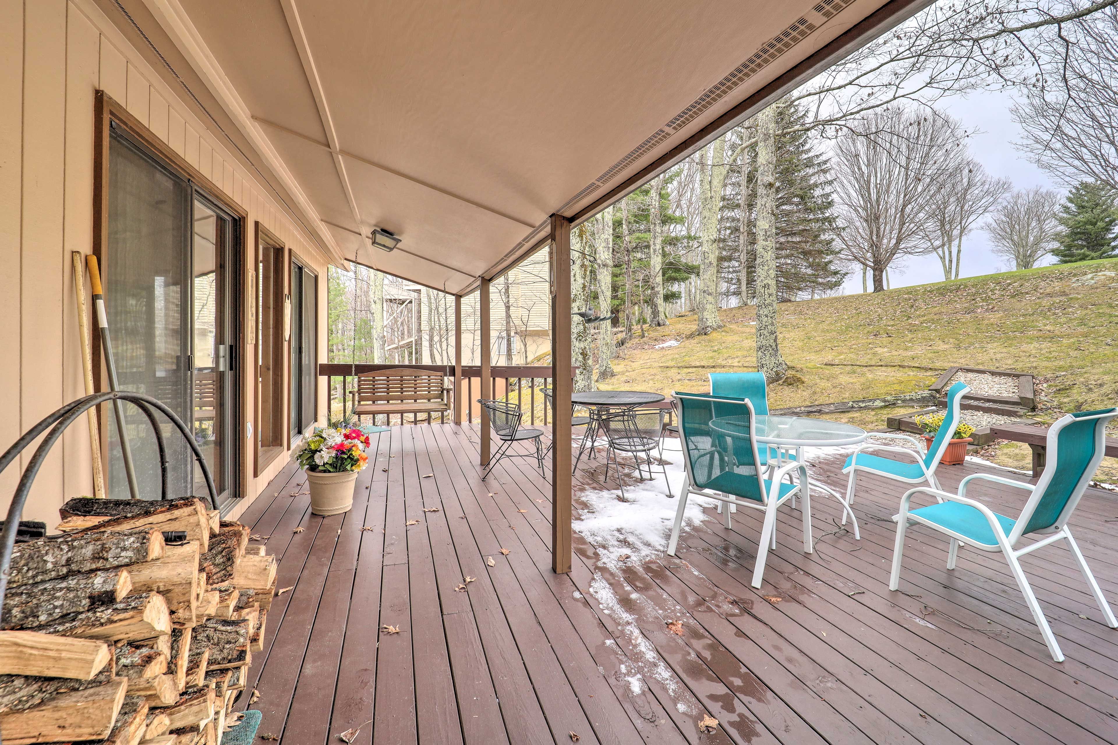 Private Exterior Space | Gas Grill