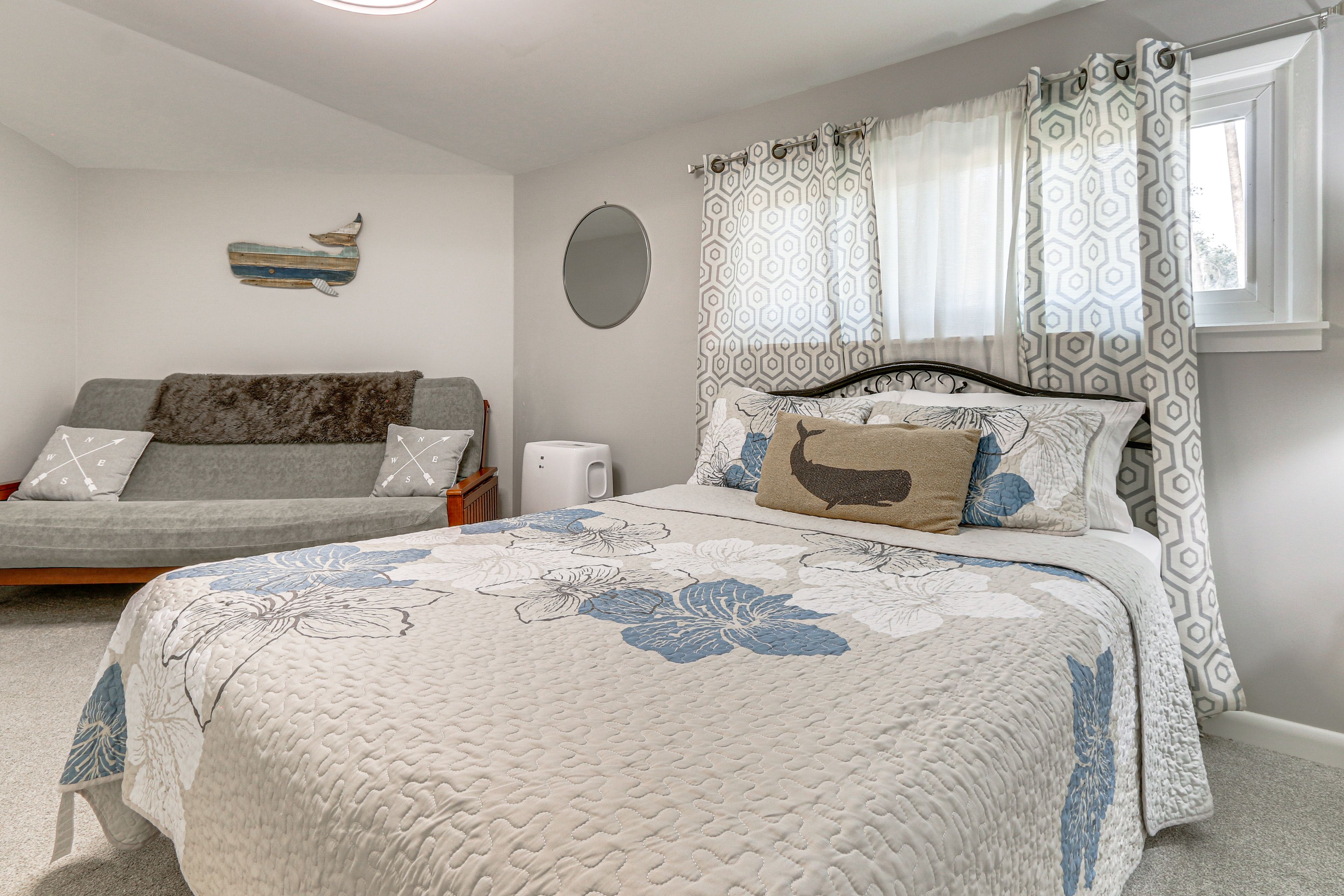 Bedroom 3 | Queen Bed