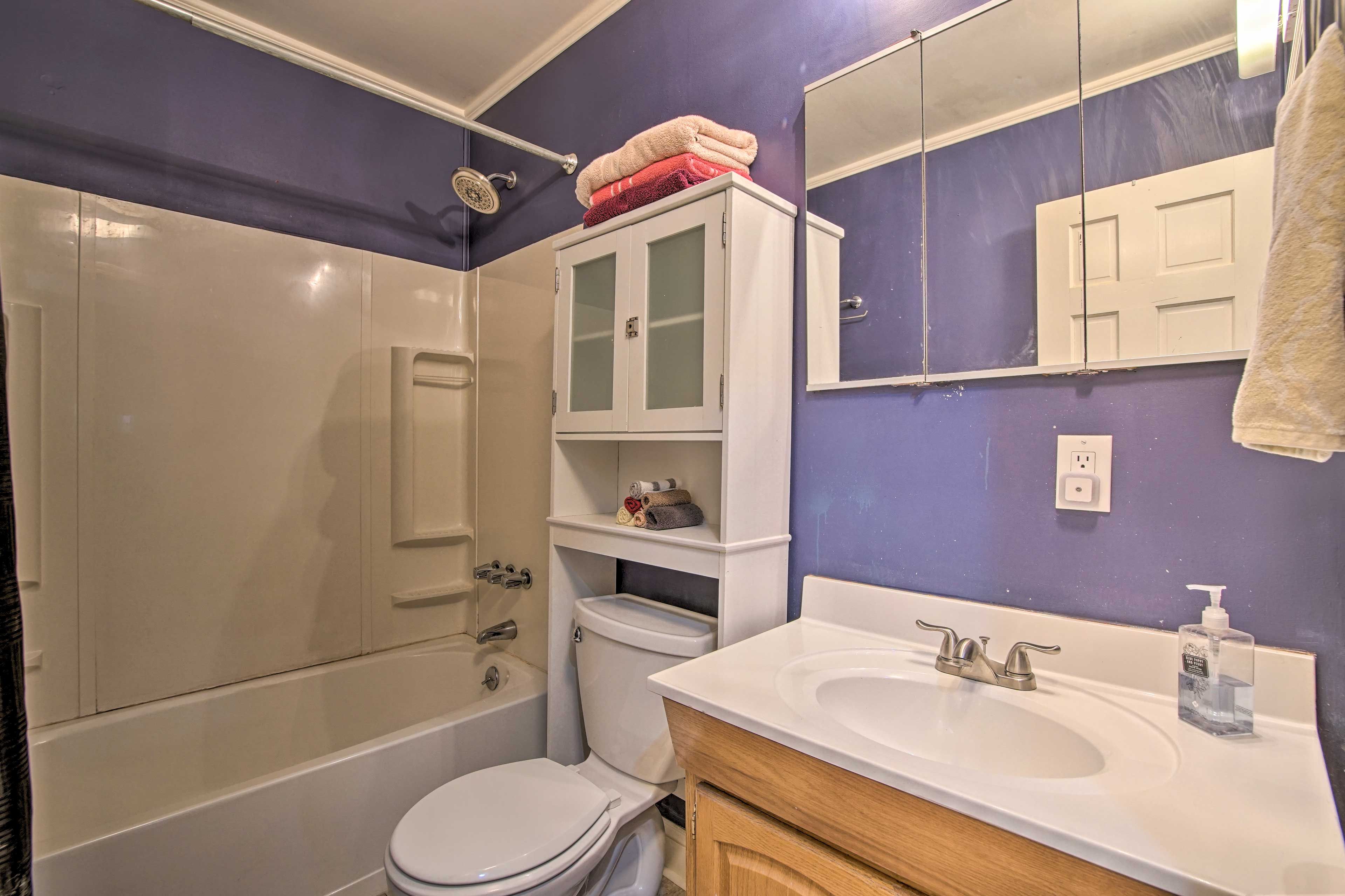 Bathroom | Towels Provided