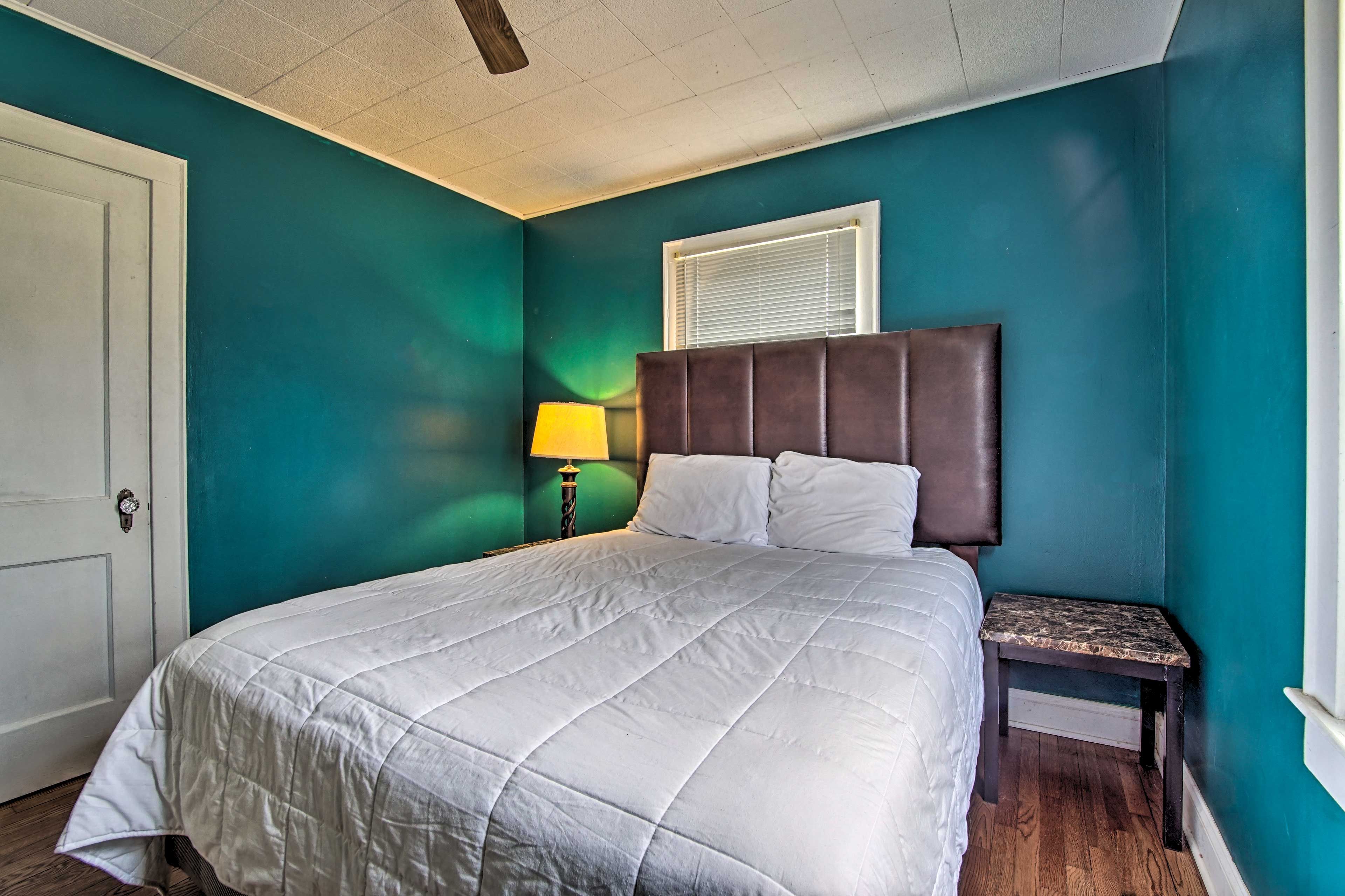 Bedroom 1 | Linens Provided