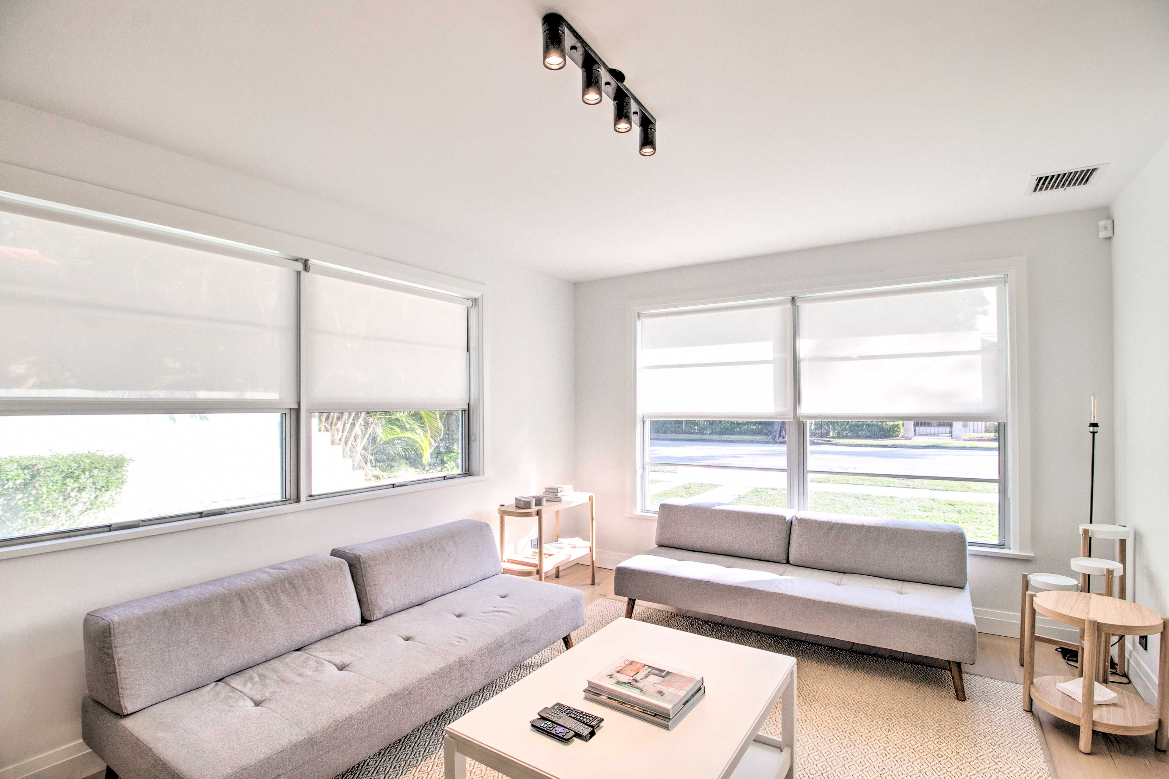 Living Room | 2 Futons