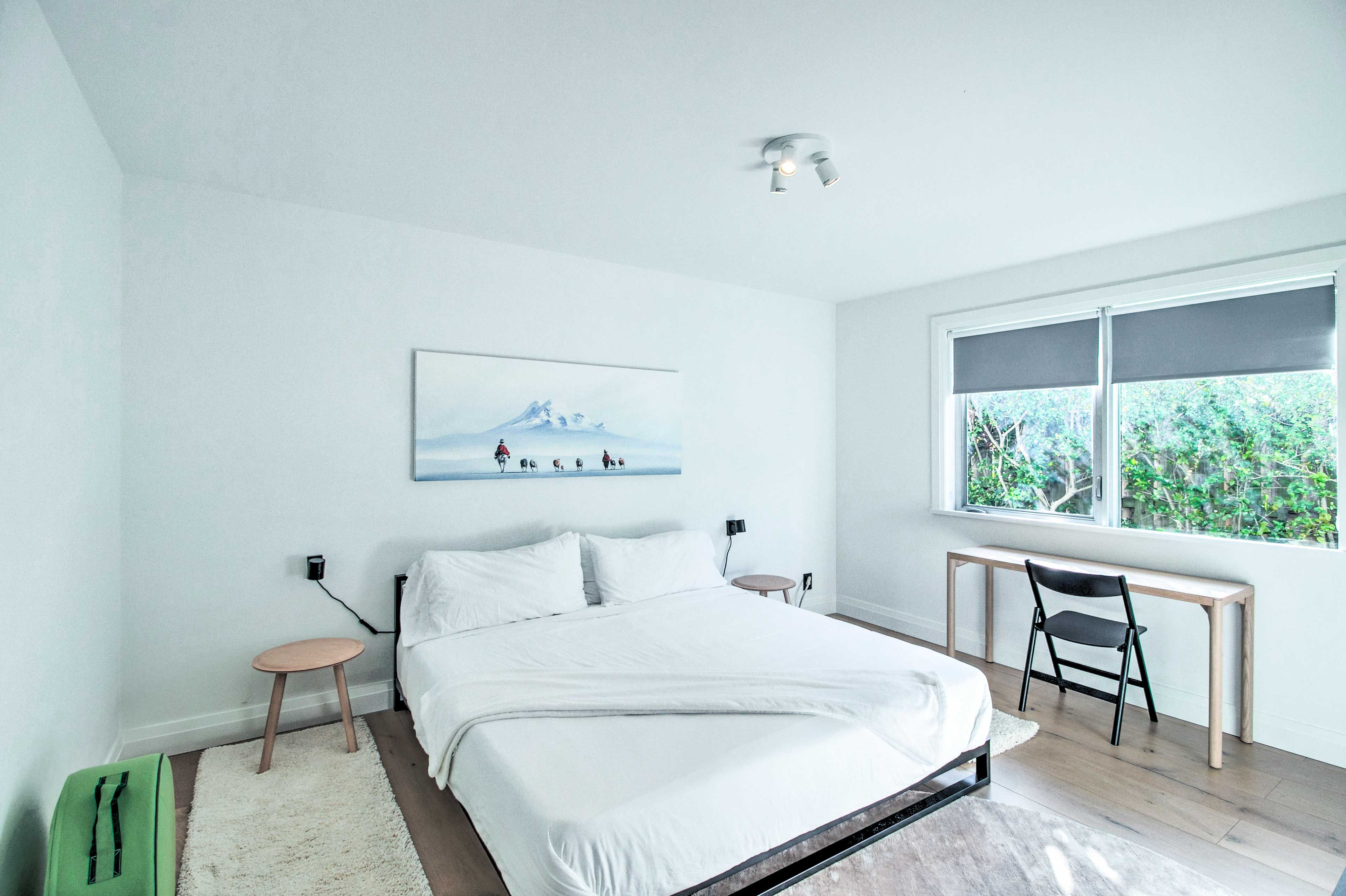 Bedroom 1 | King Bed