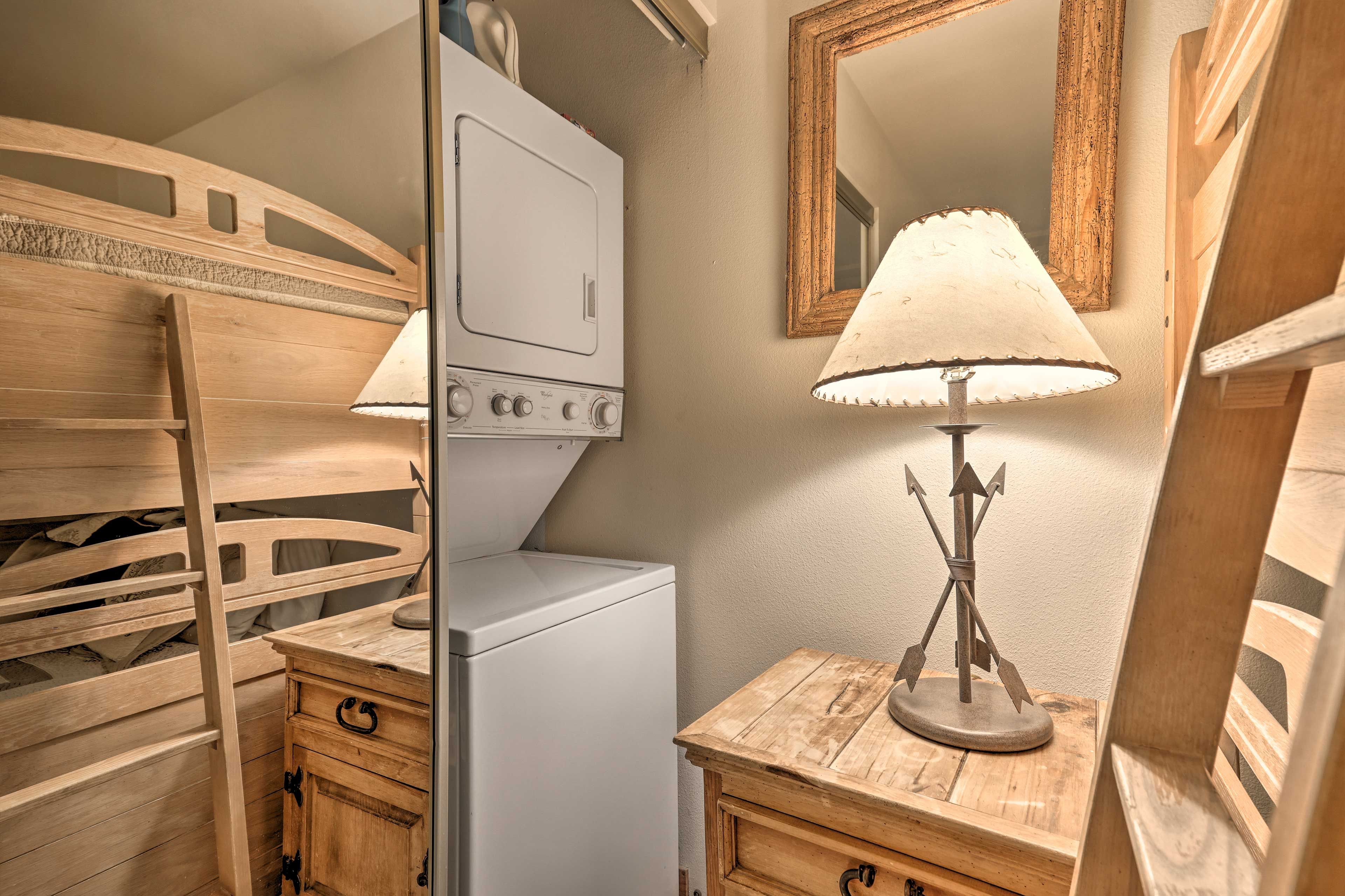 Bedroom 2 | Washer/Dryer