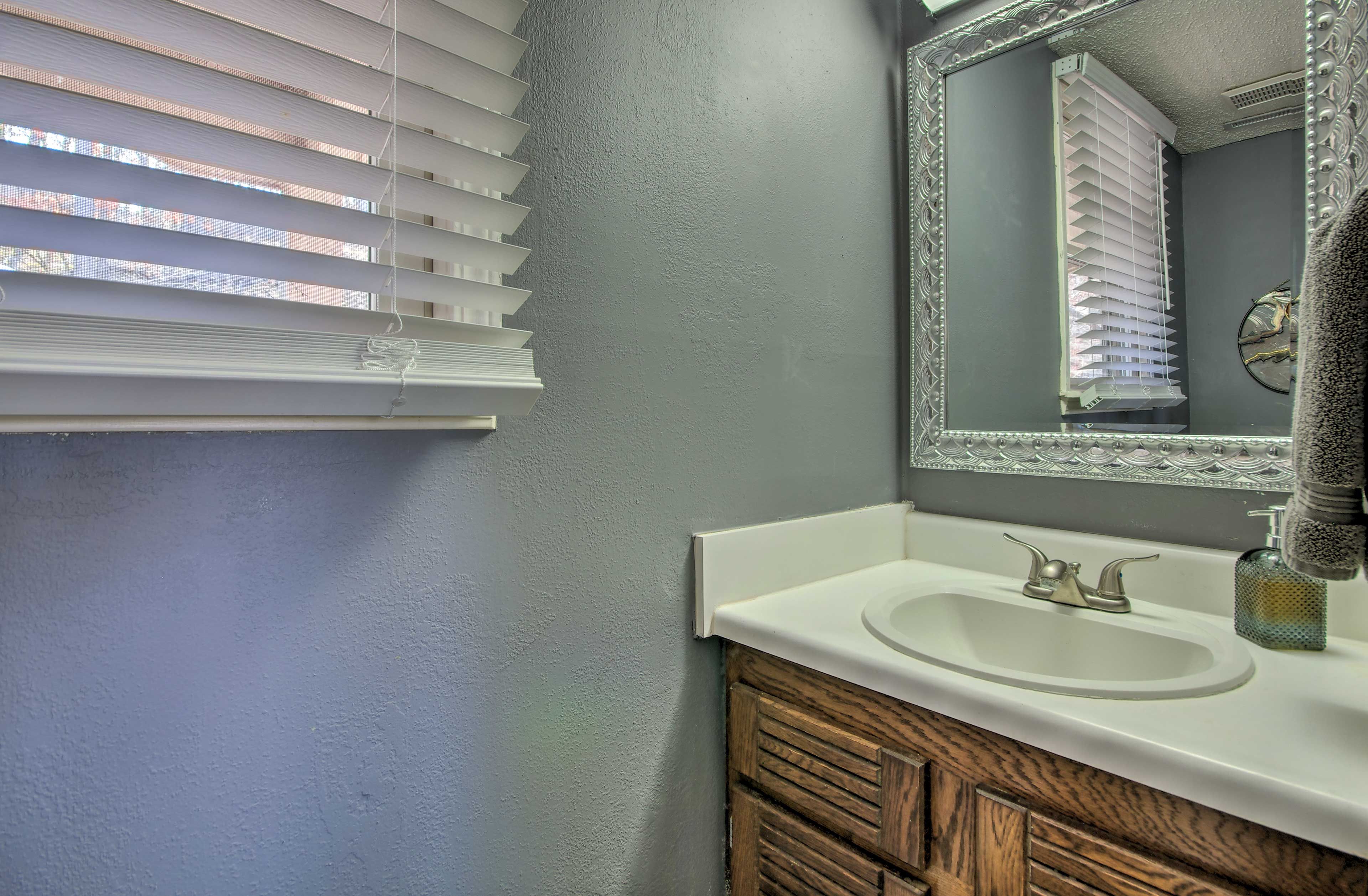 Half Bathroom | Main Floor