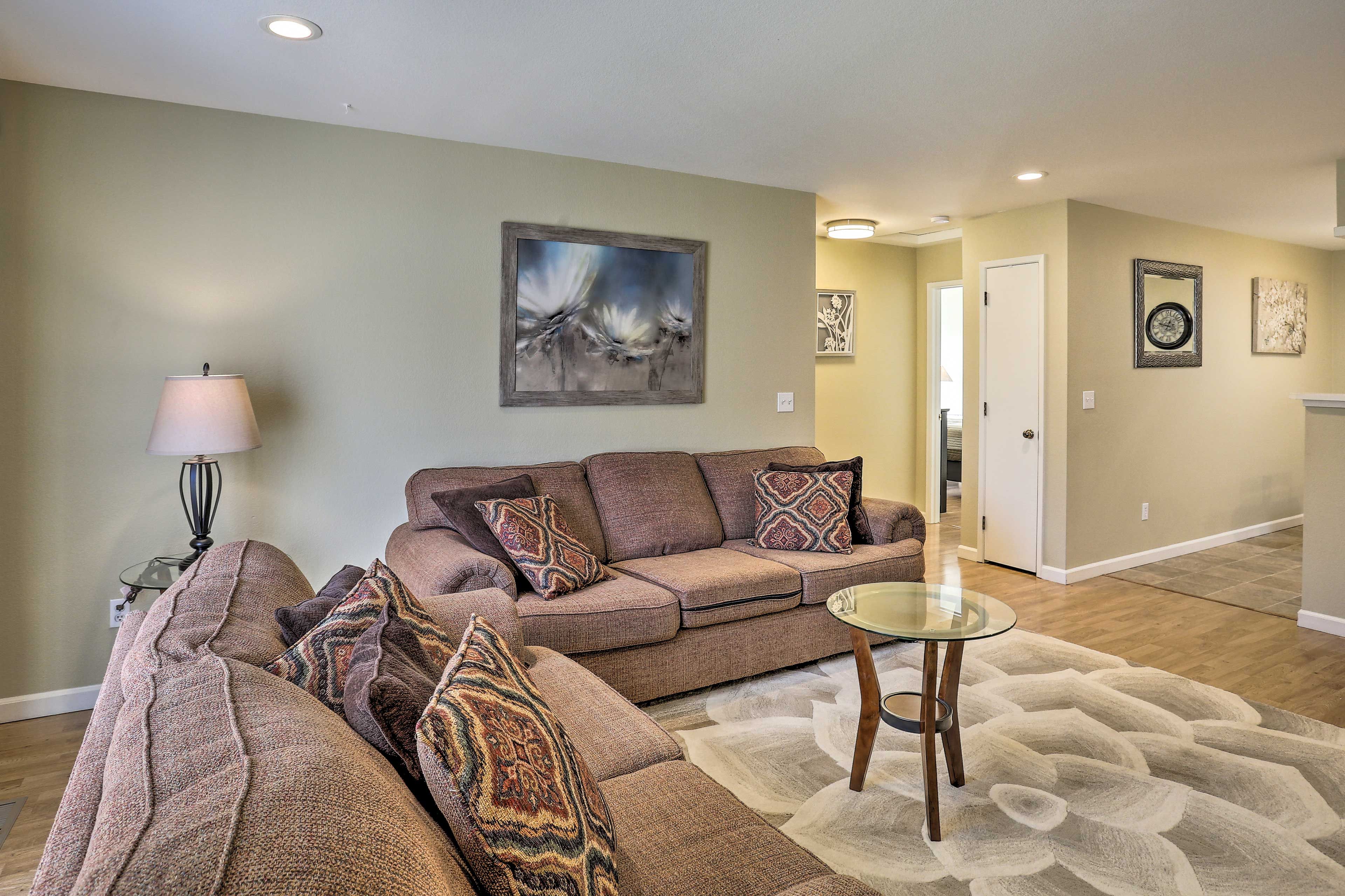 Eureka Vacation Rental Apartment | 2BR | 2BA | 960 Sq Ft | 4 Guests