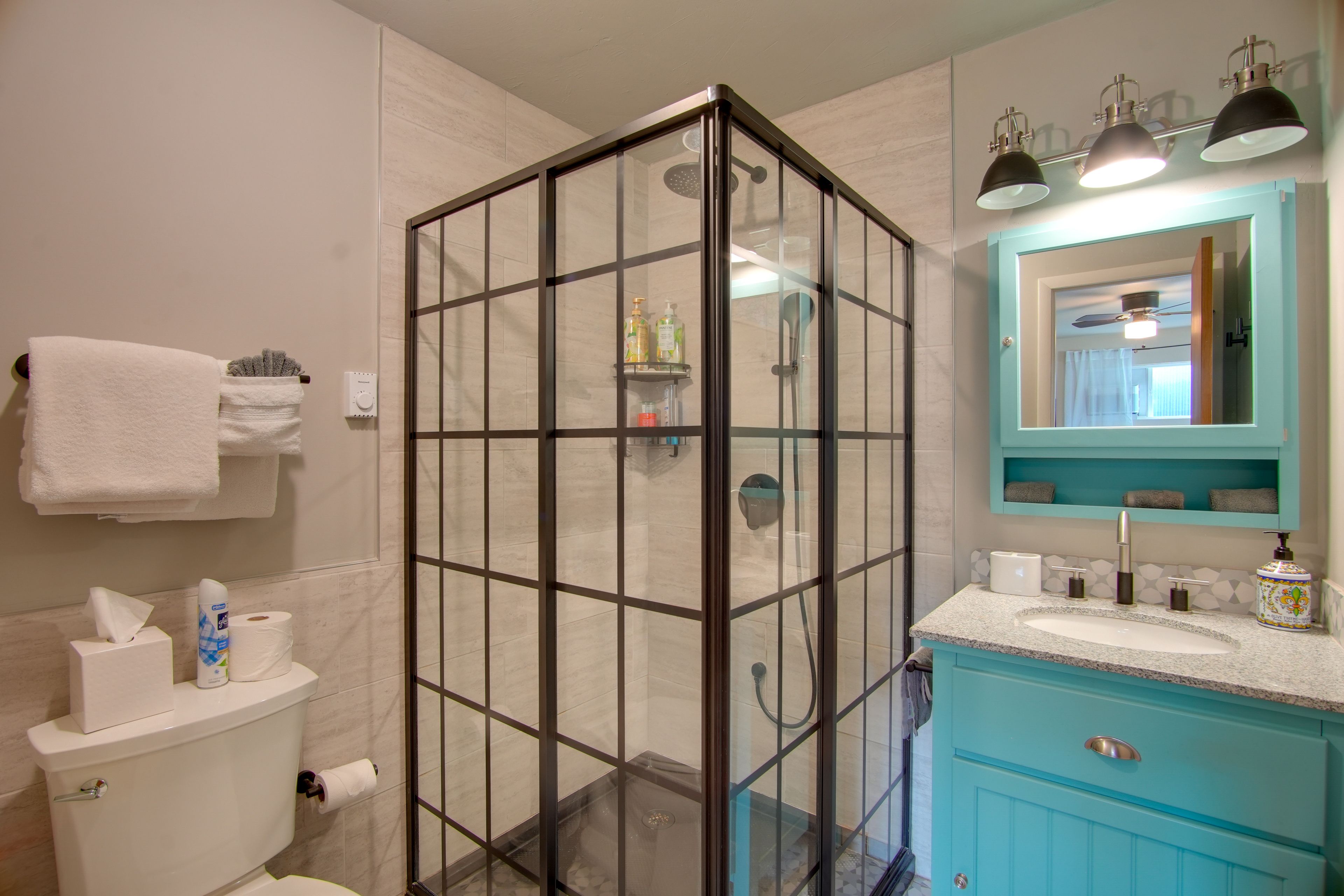 Full Bathroom | Linens & Towels | Complimentary Toiletries | Hair Dryer