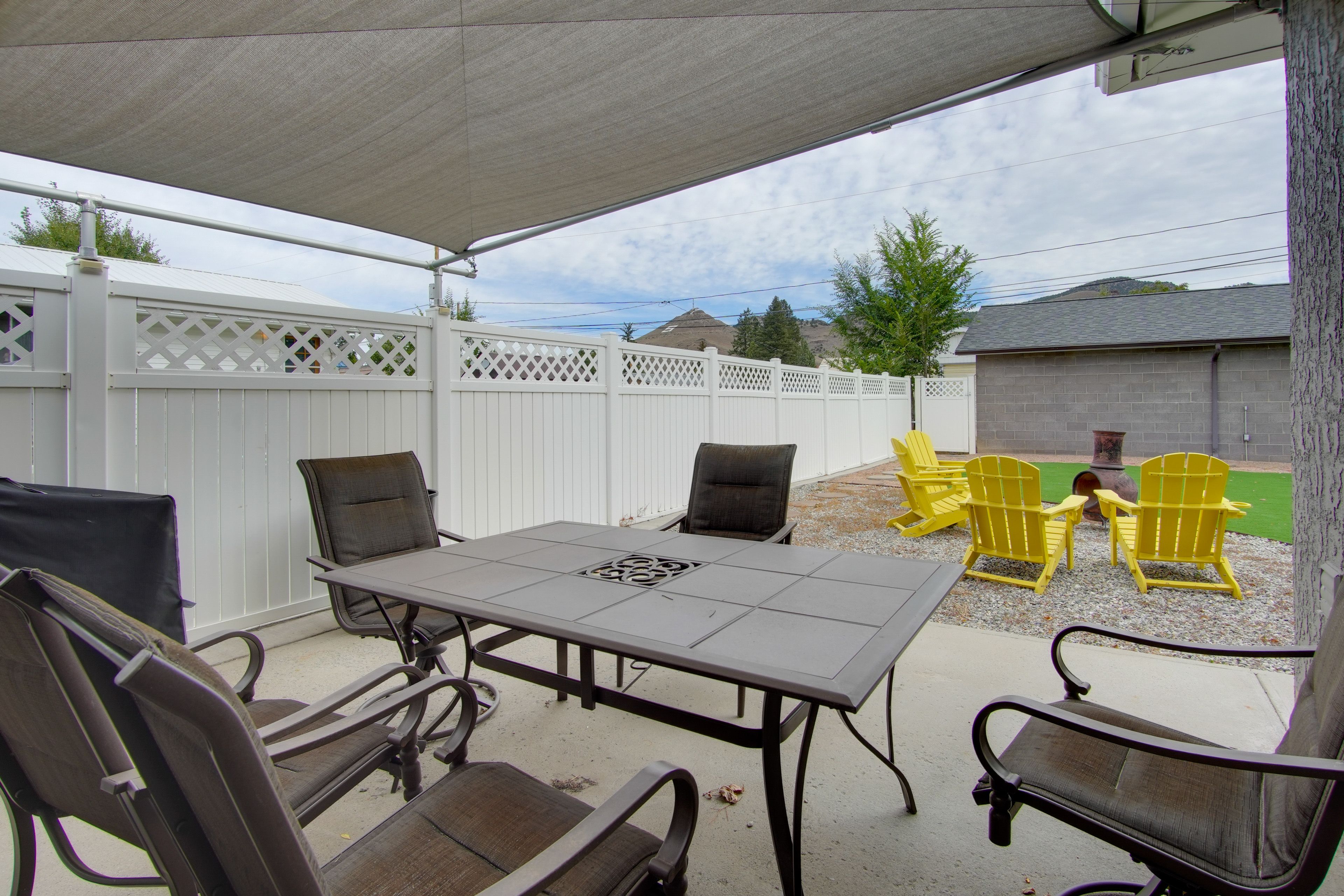 Patio | Outdoor Dining Area