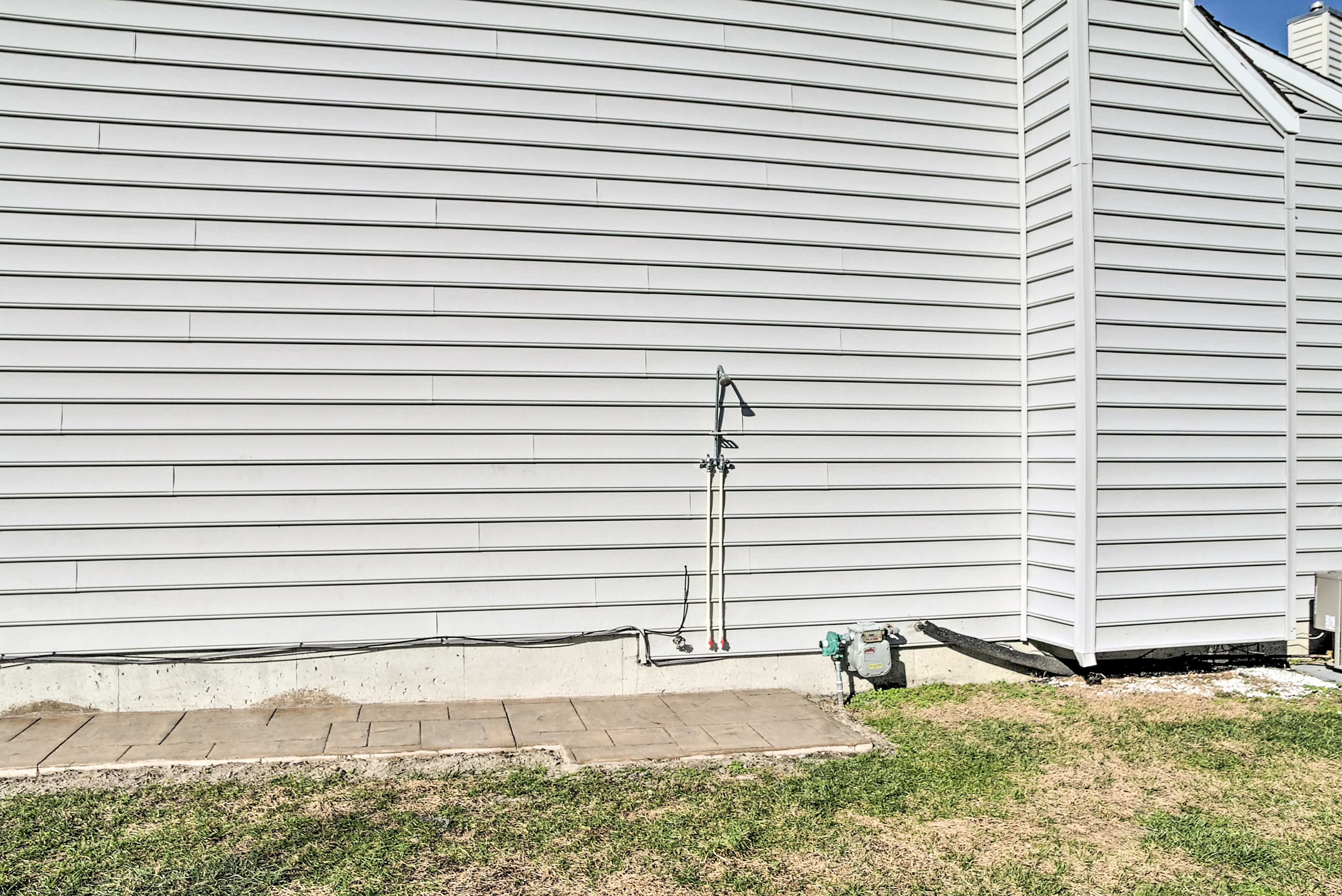 Private Yard | Outdoor Shower