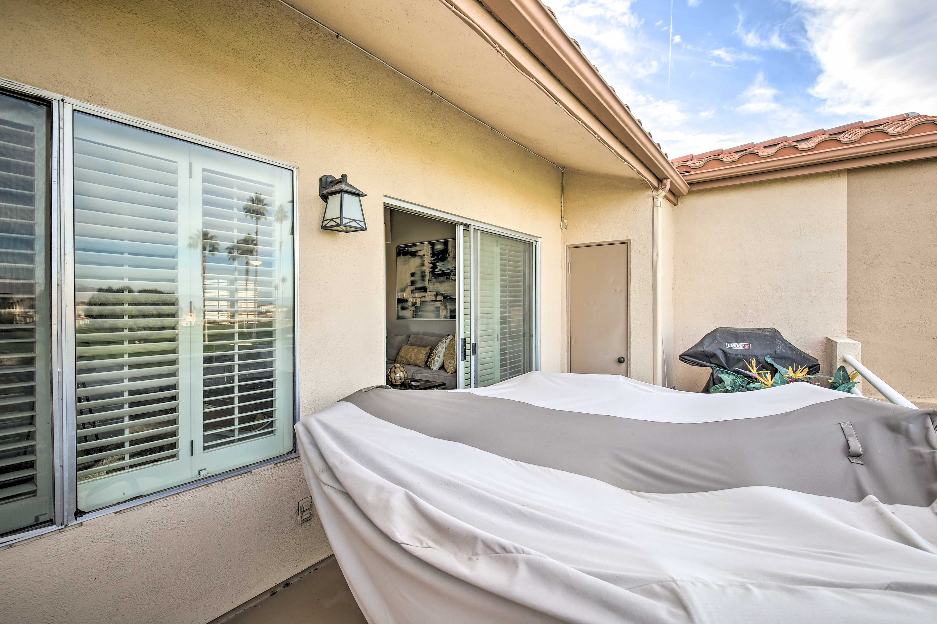 Private Patio | Gas Grill