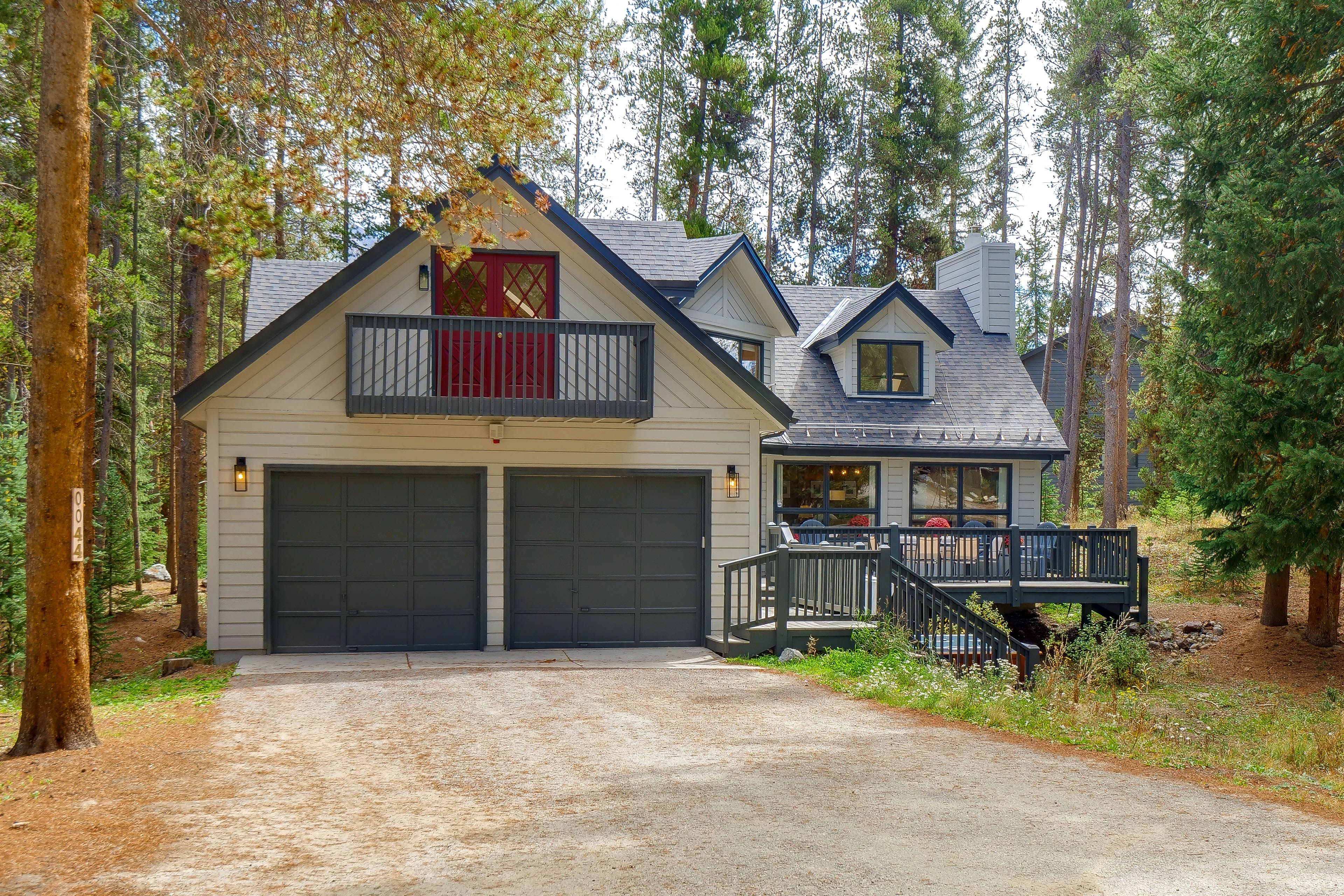 Parking | Garage (2 Vehicles) | Driveway (4 Vehicles) | 3-Story Home