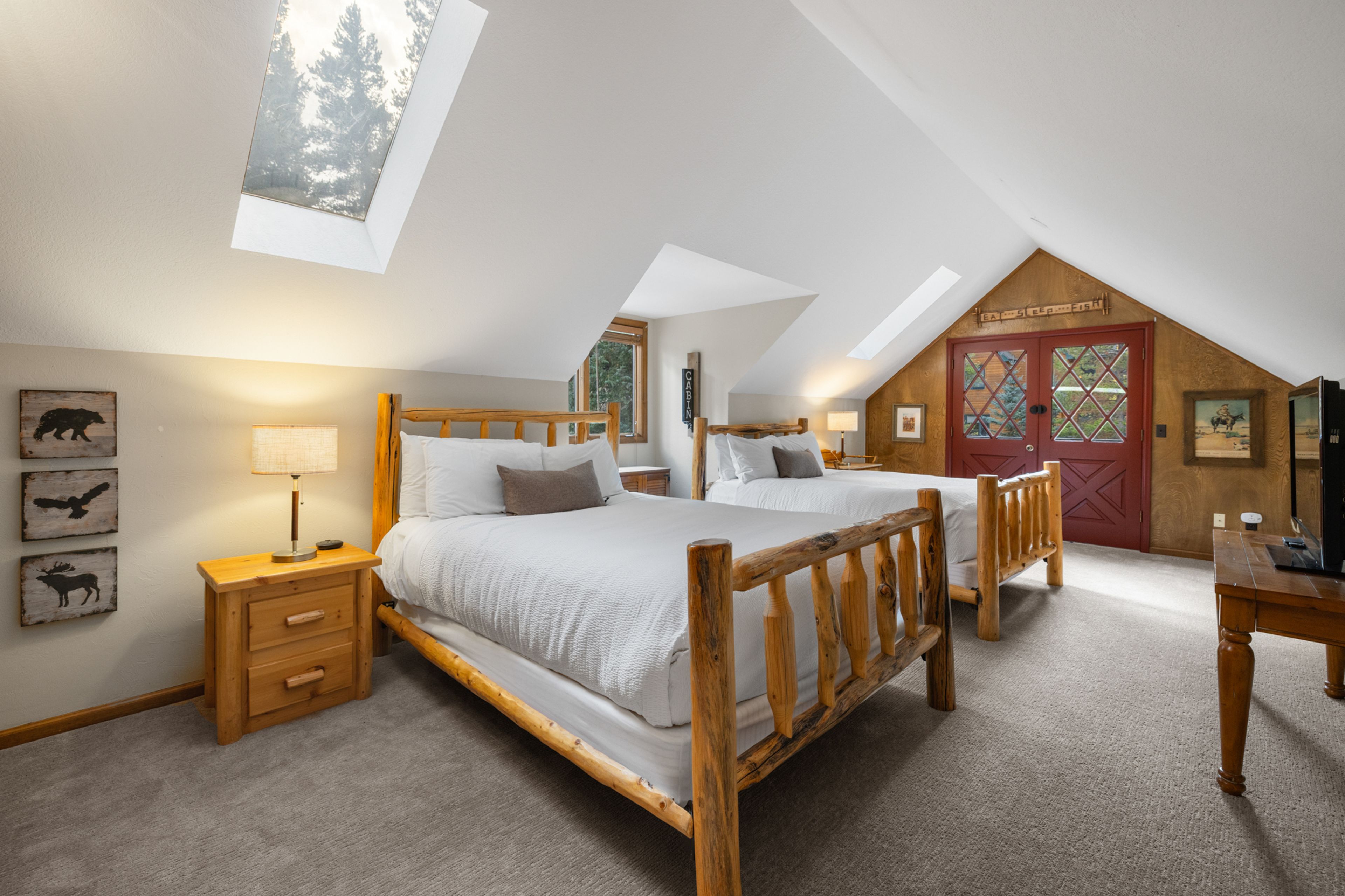 Bedroom 4 | 2 Queen Beds