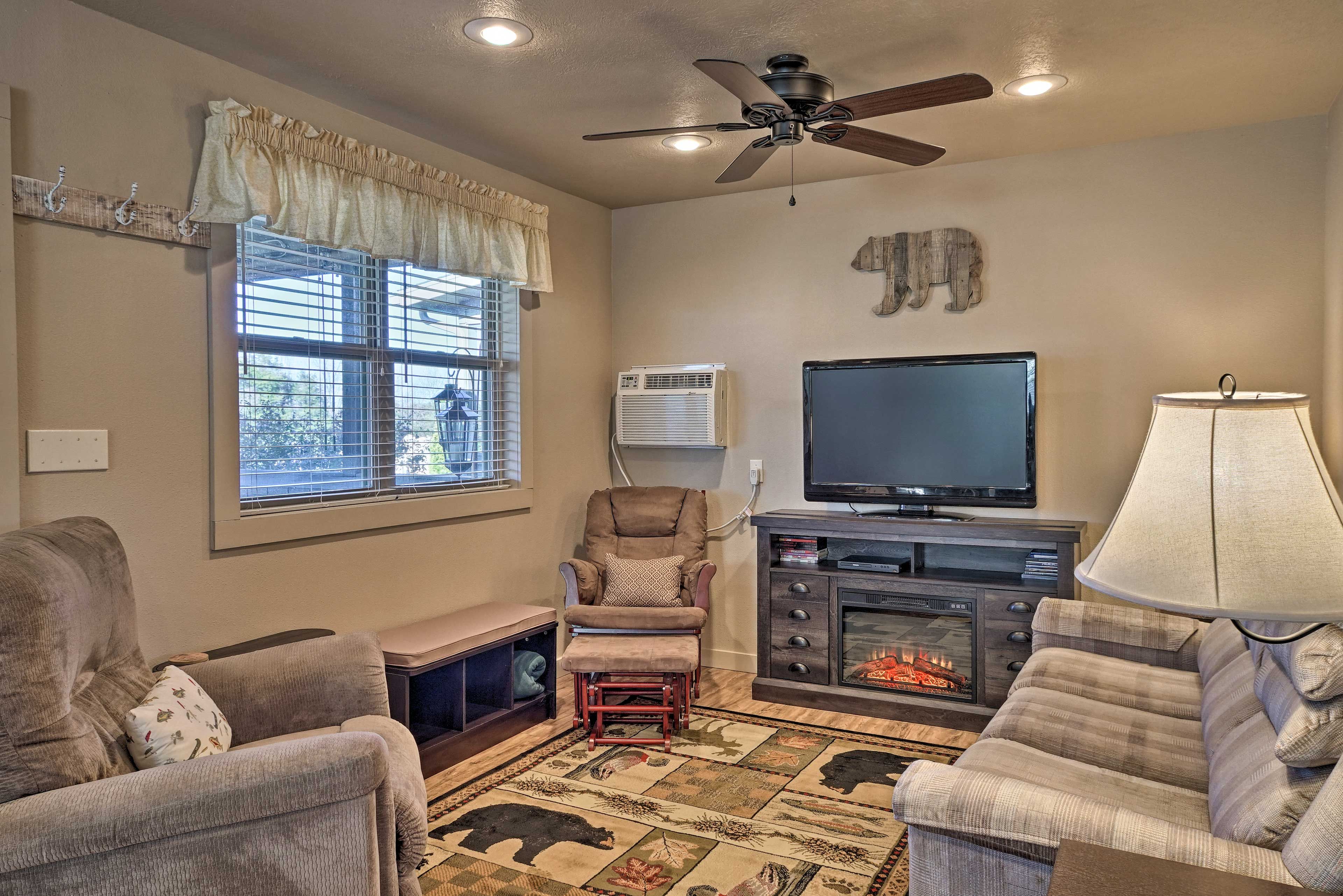 Living Room | Air Conditioning
