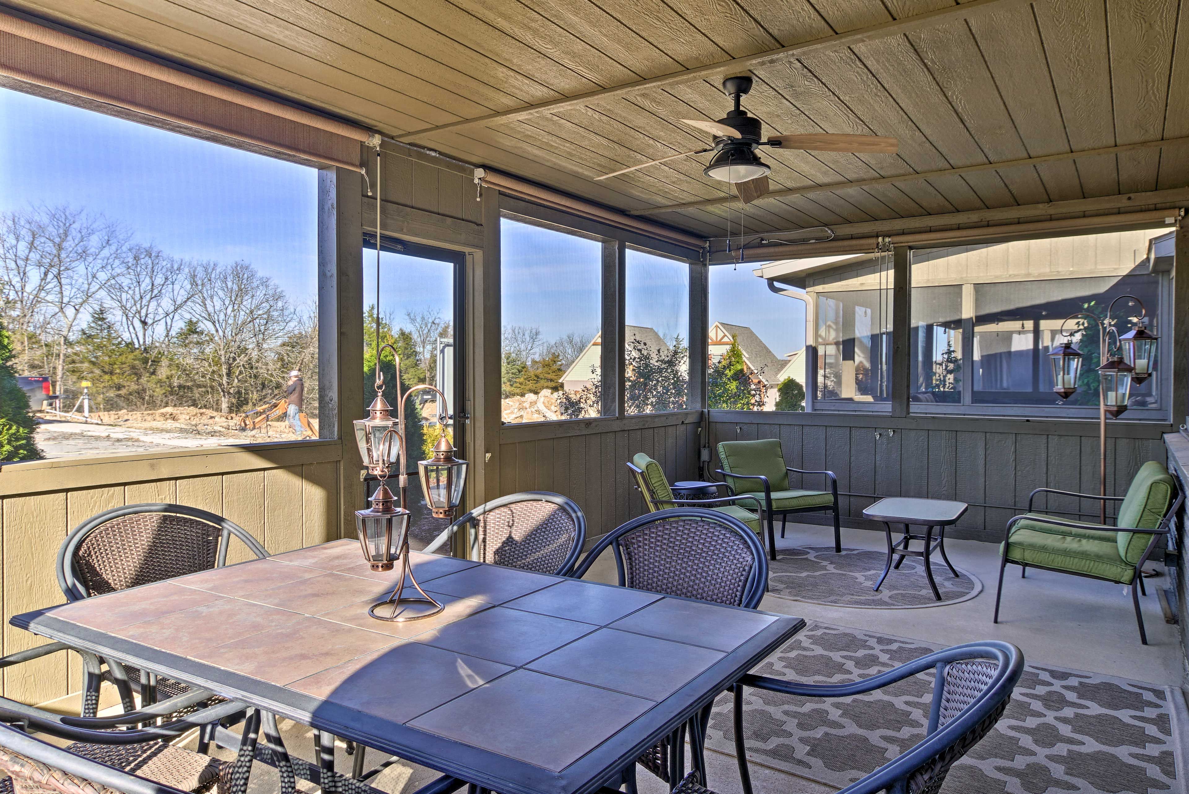 Screened-In Patio