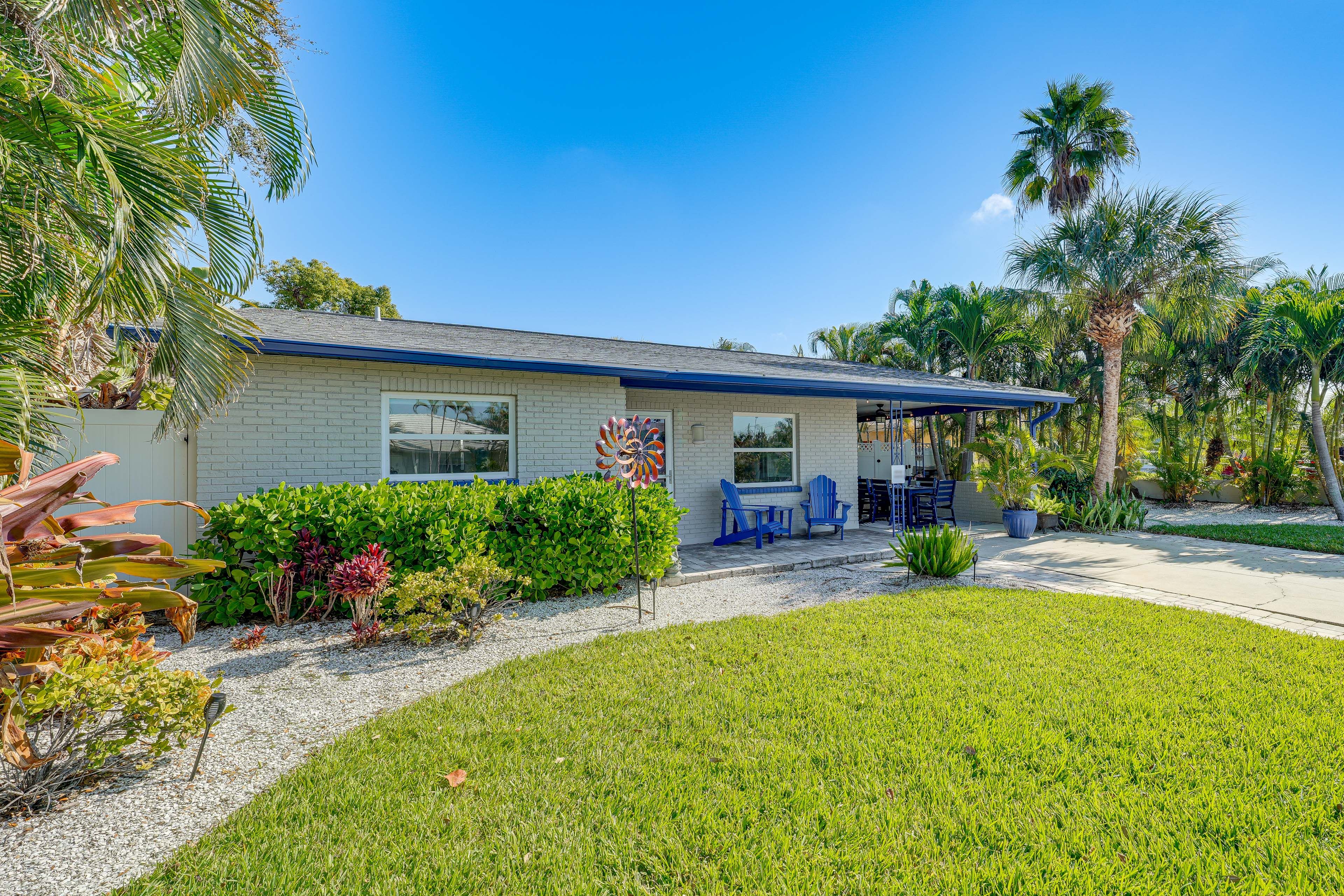 Parking | Driveway (3 Vehicles)